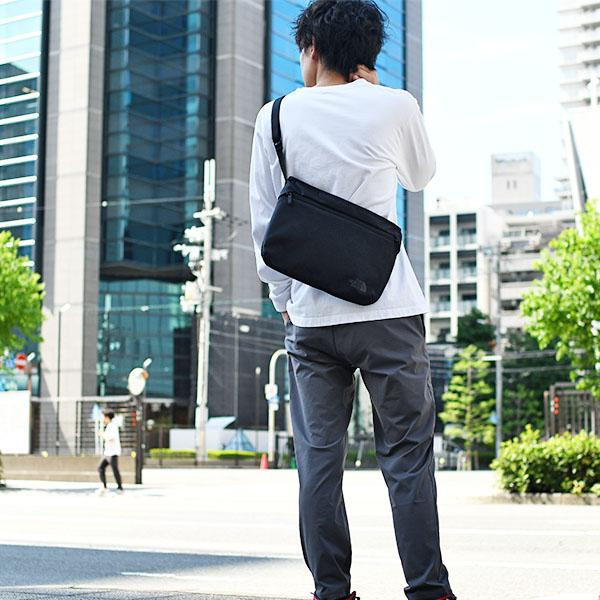 日本 TNF Shuttle Shoulder Pouch  單肩包