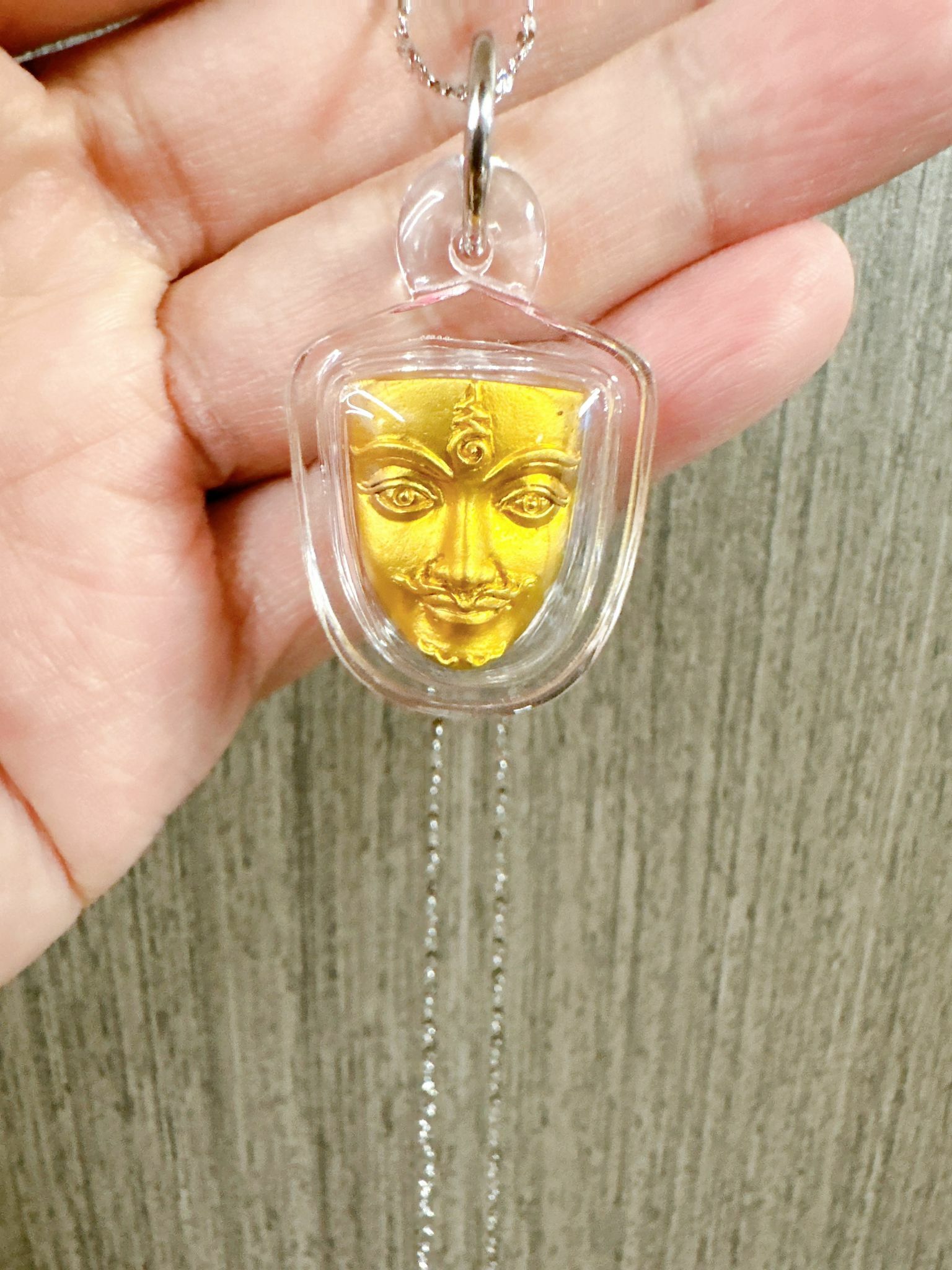 阿贊蘇賓師傅供請 金面娜娜通和合燕通牌