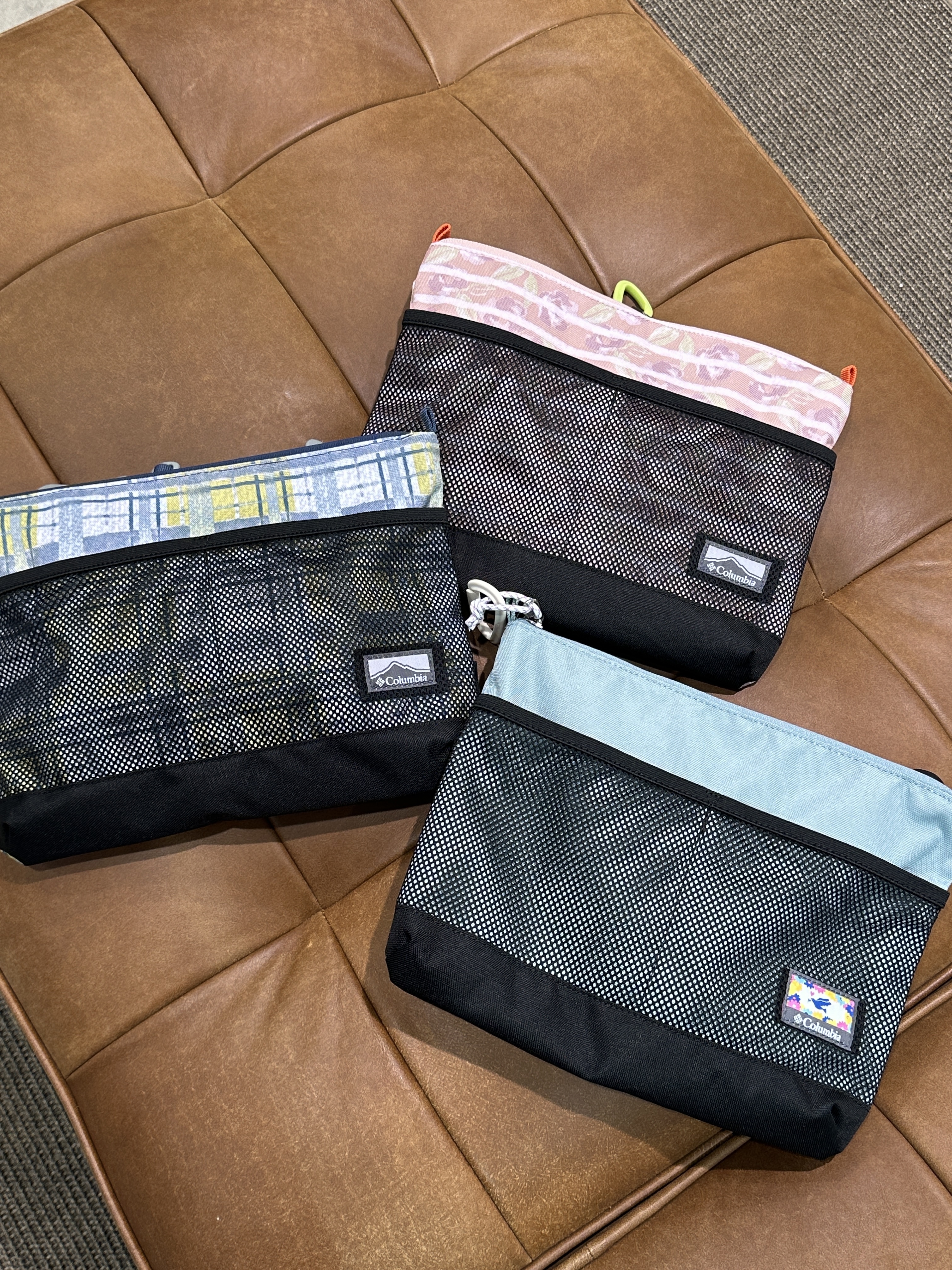 【現貨】columbia 哥倫比亞網狀側背扁包 PU8700