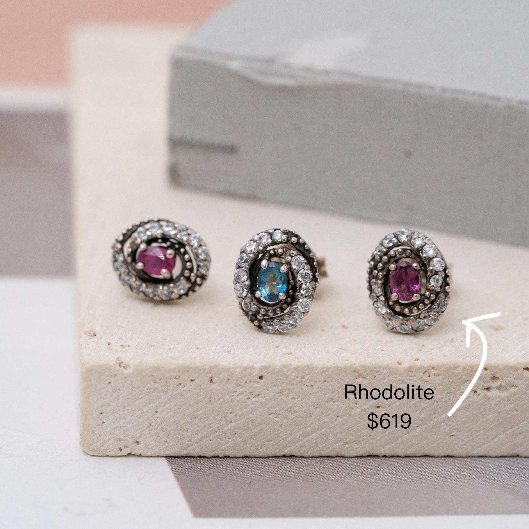 Sve61 (玫瑰石榴）