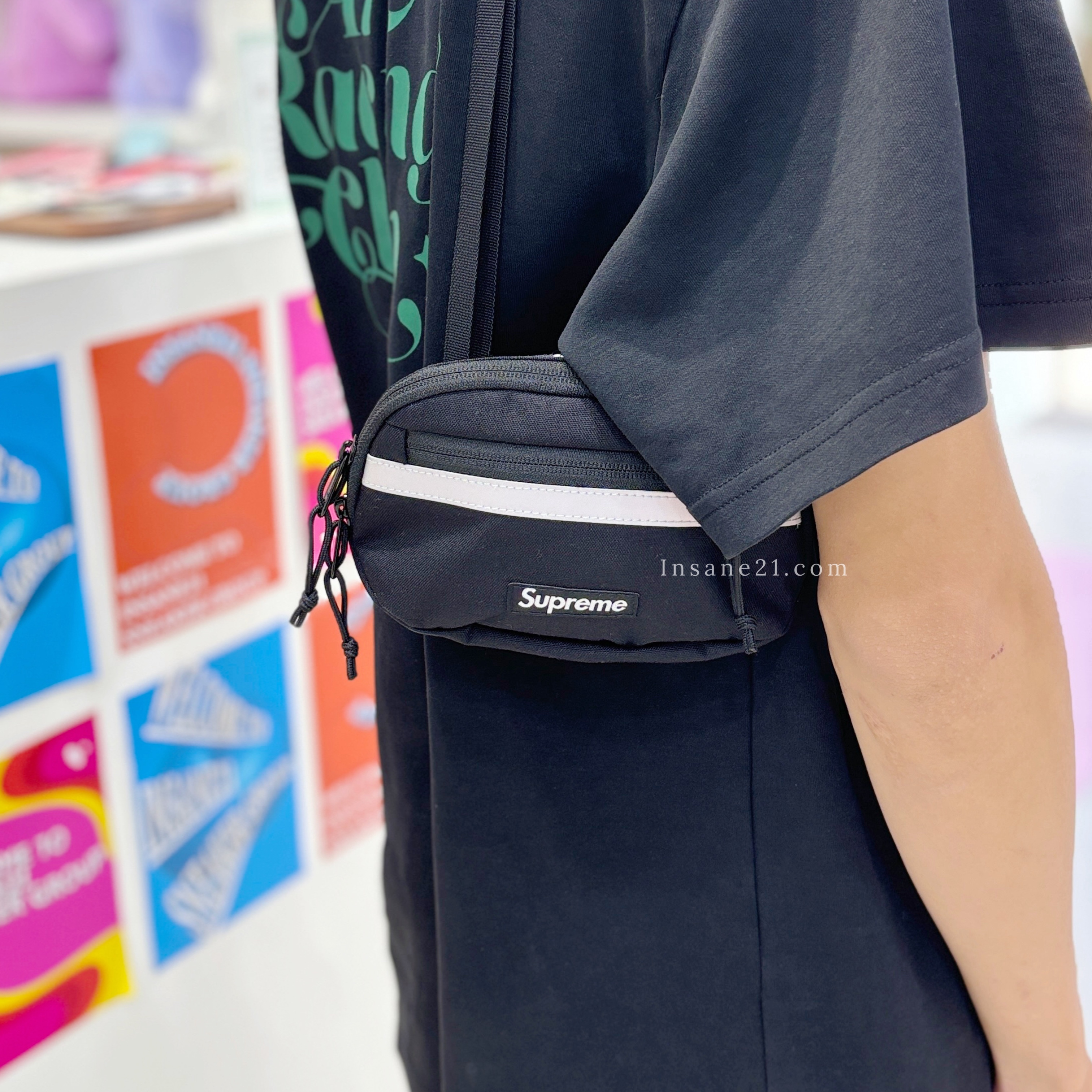 SUPREME MINI SLIDE BAG 側背包 防水 斜背包 反光膠條