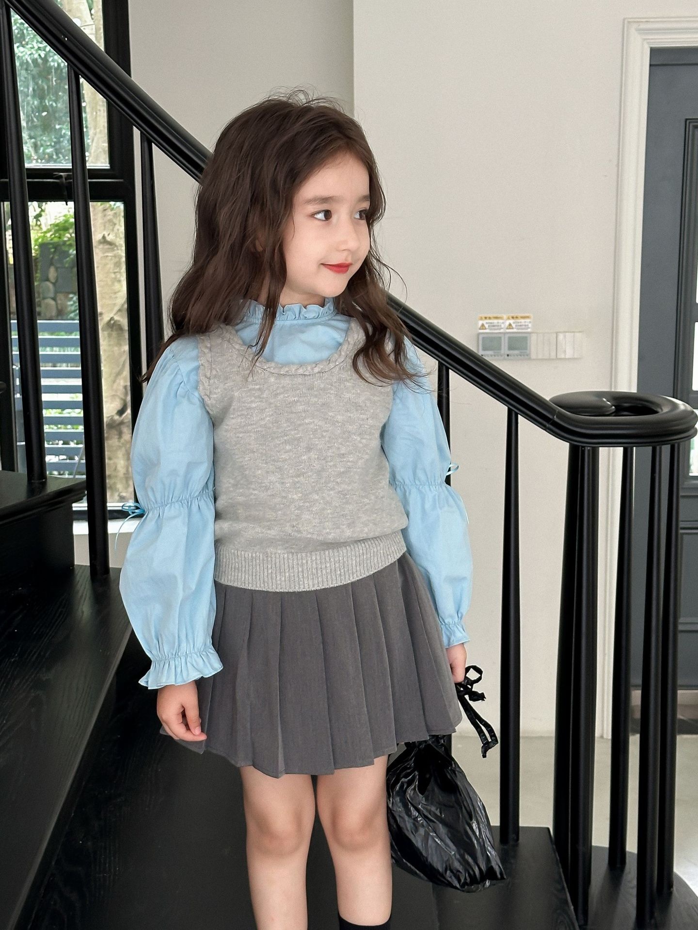 甜美疊穿花邊背心