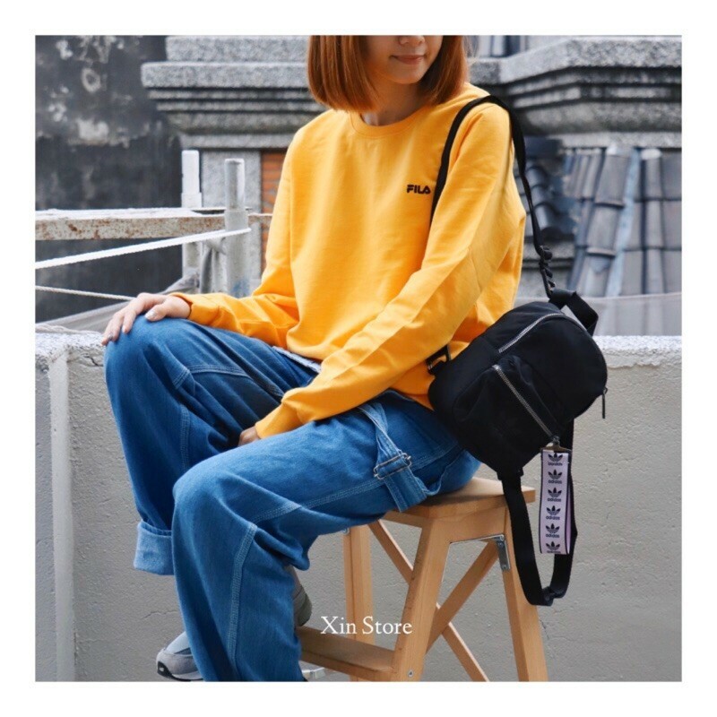 【現貨】FILA Sweatshirt 小Logo 絨布燙印 大學Tee 黃