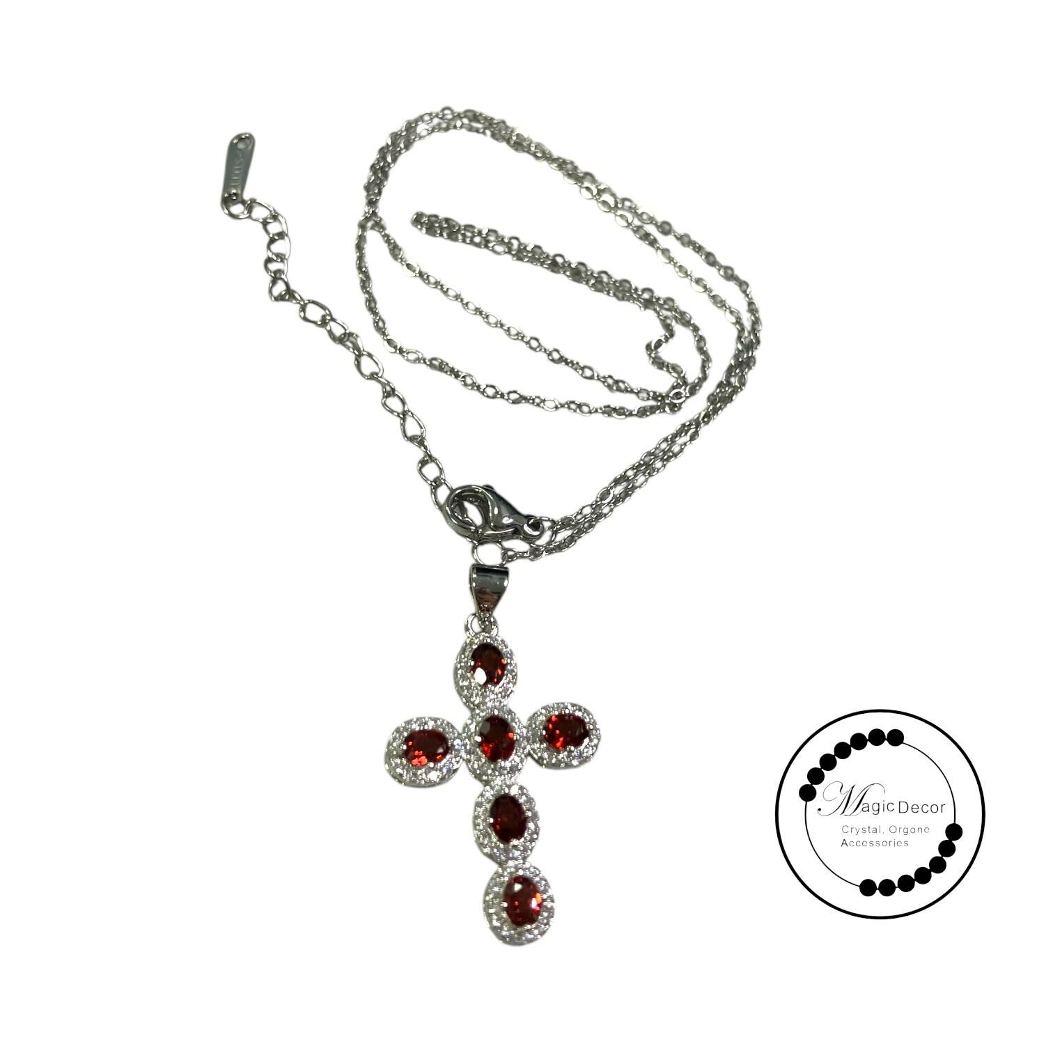 250809 - C13 珠寶級紅石榴石十字架半銀吊咀 送 鈦鋼鏈