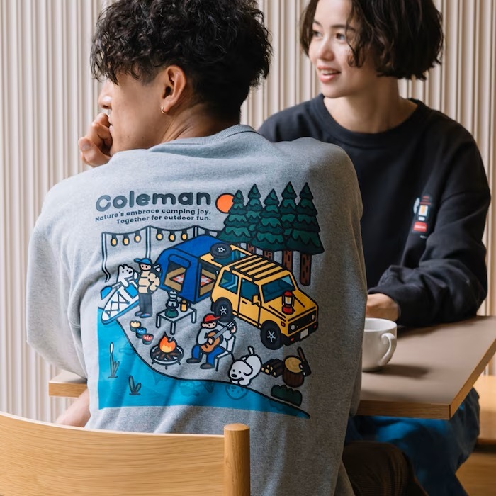 Coleman × matsui × FREAK'S STORE 聯名 matsui hug 露營 湖邊營地 狗狗玩水 印花 圓領 毛巾布 長袖 長T 大學T