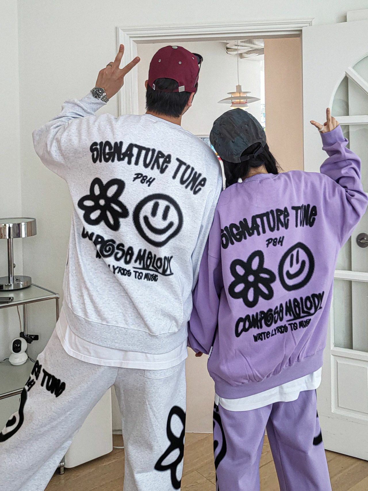 笑哈哈圖案英文字衛衣 PLUS82HIYA-098T