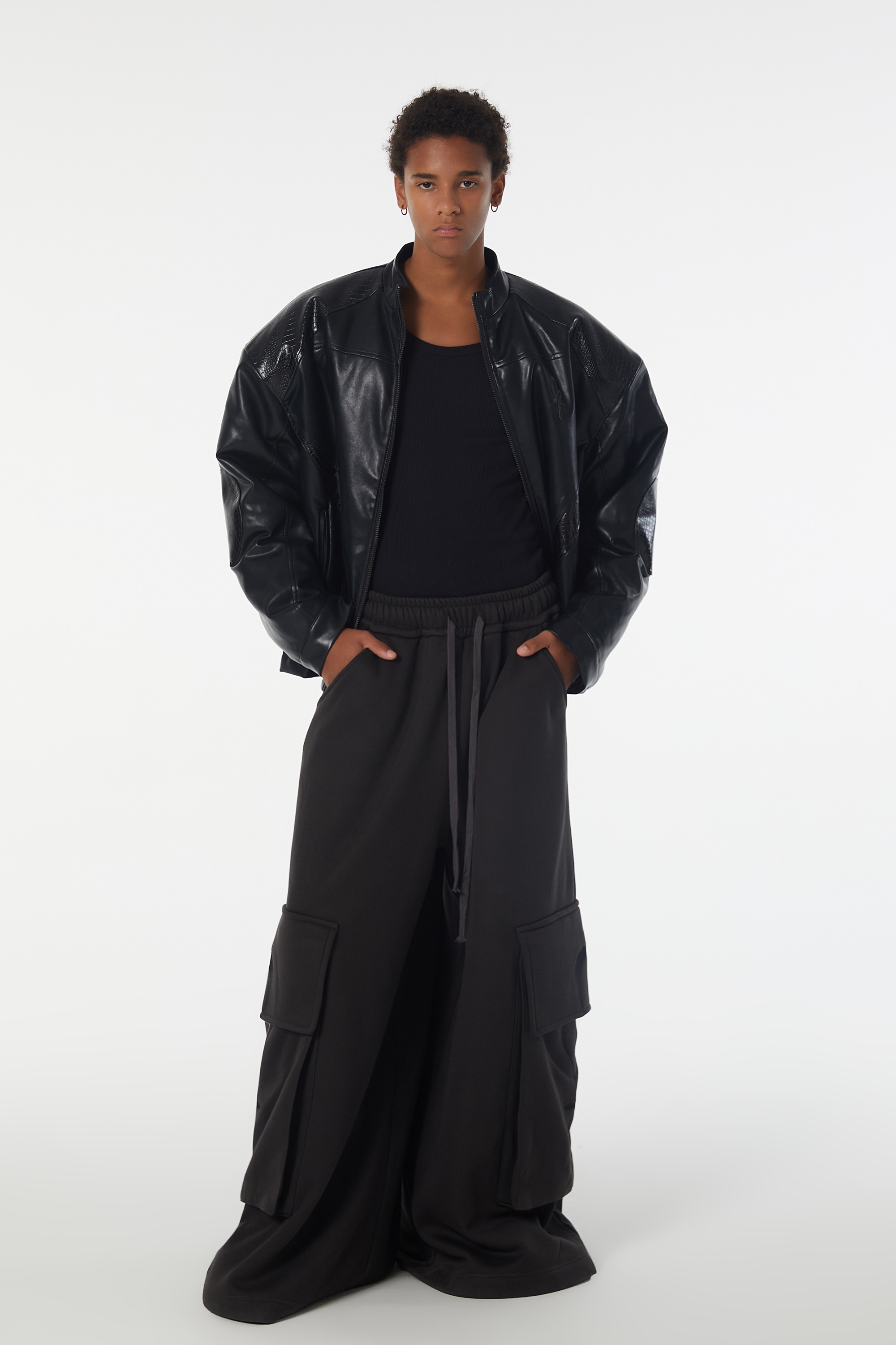 HENTAI TOYOKI 「DEADASS系列」大口袋 垂墜落地 闊腿褲