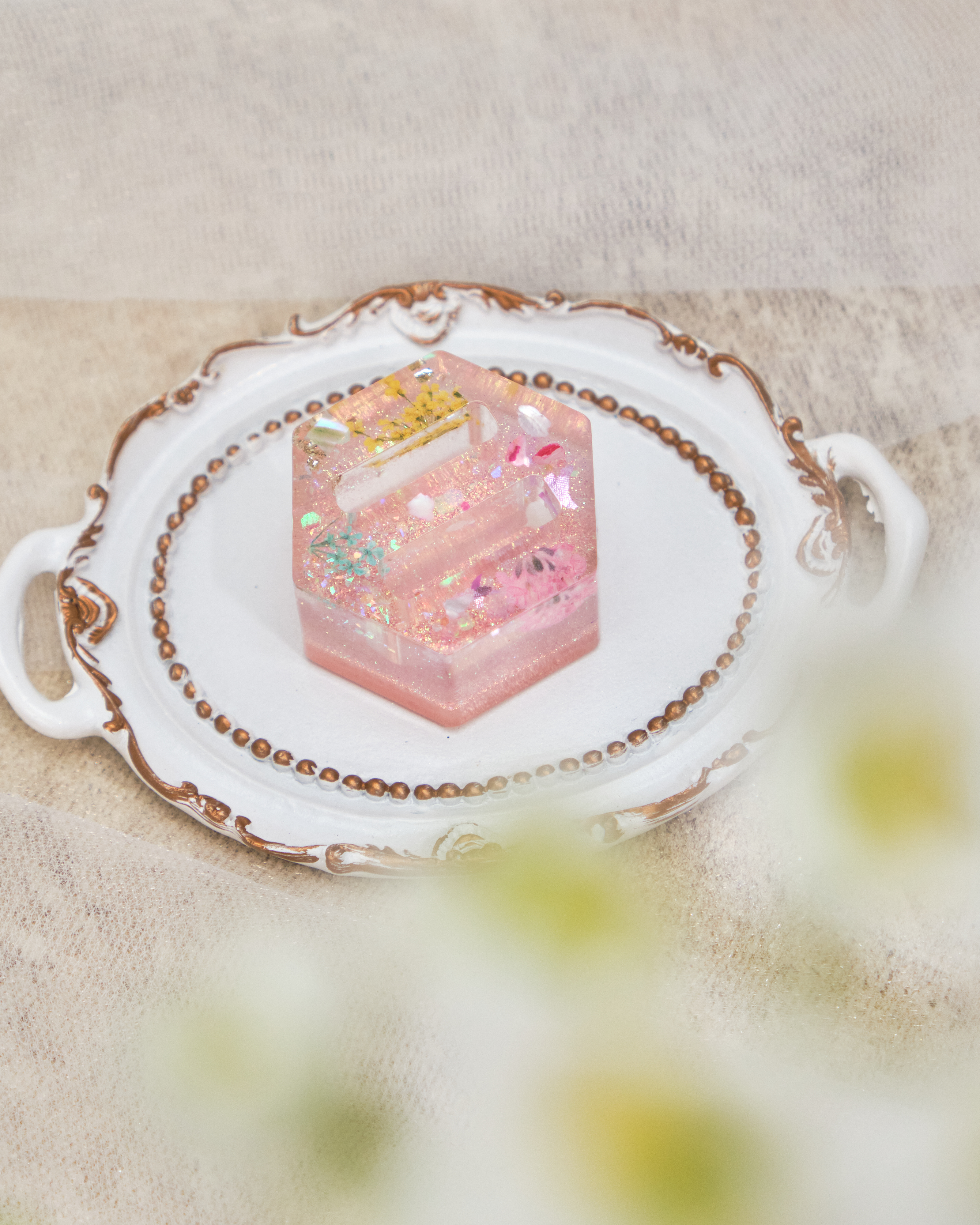 11127 晶瑩感押花樹脂戒指座