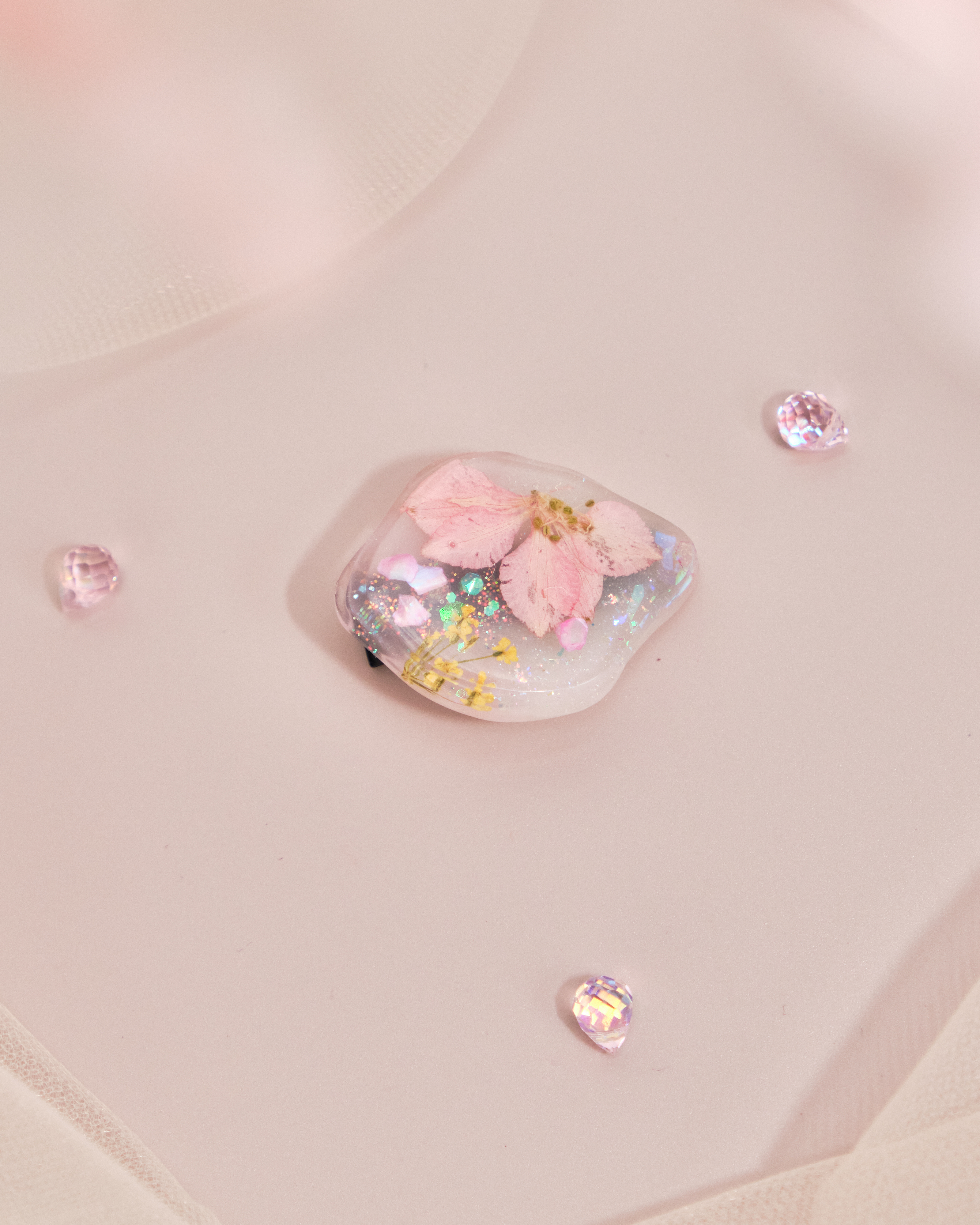 11138 Dreamy Resin Flower Duckbill Clip