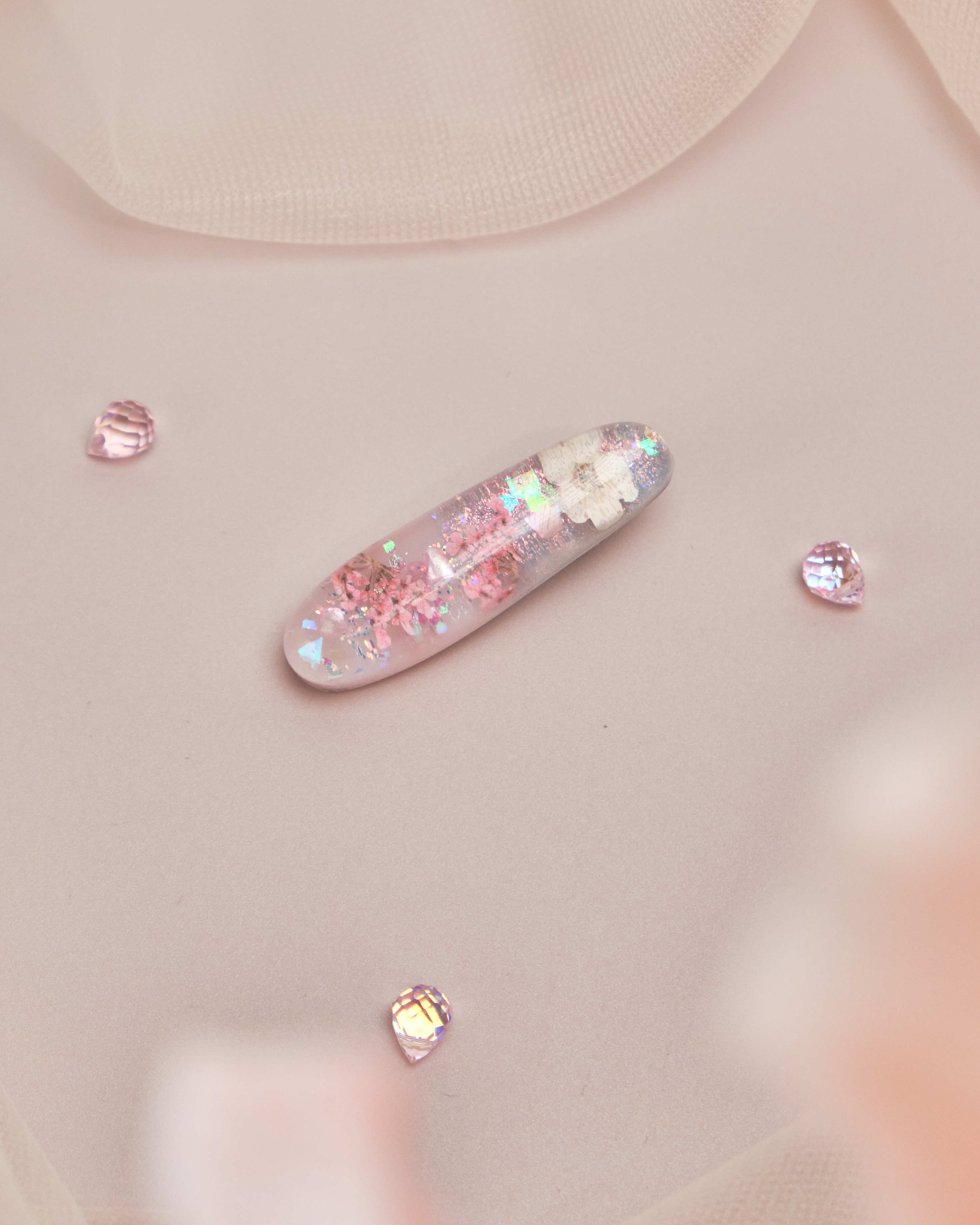 11139 Dreamy Resin Flower Duckbill Clip