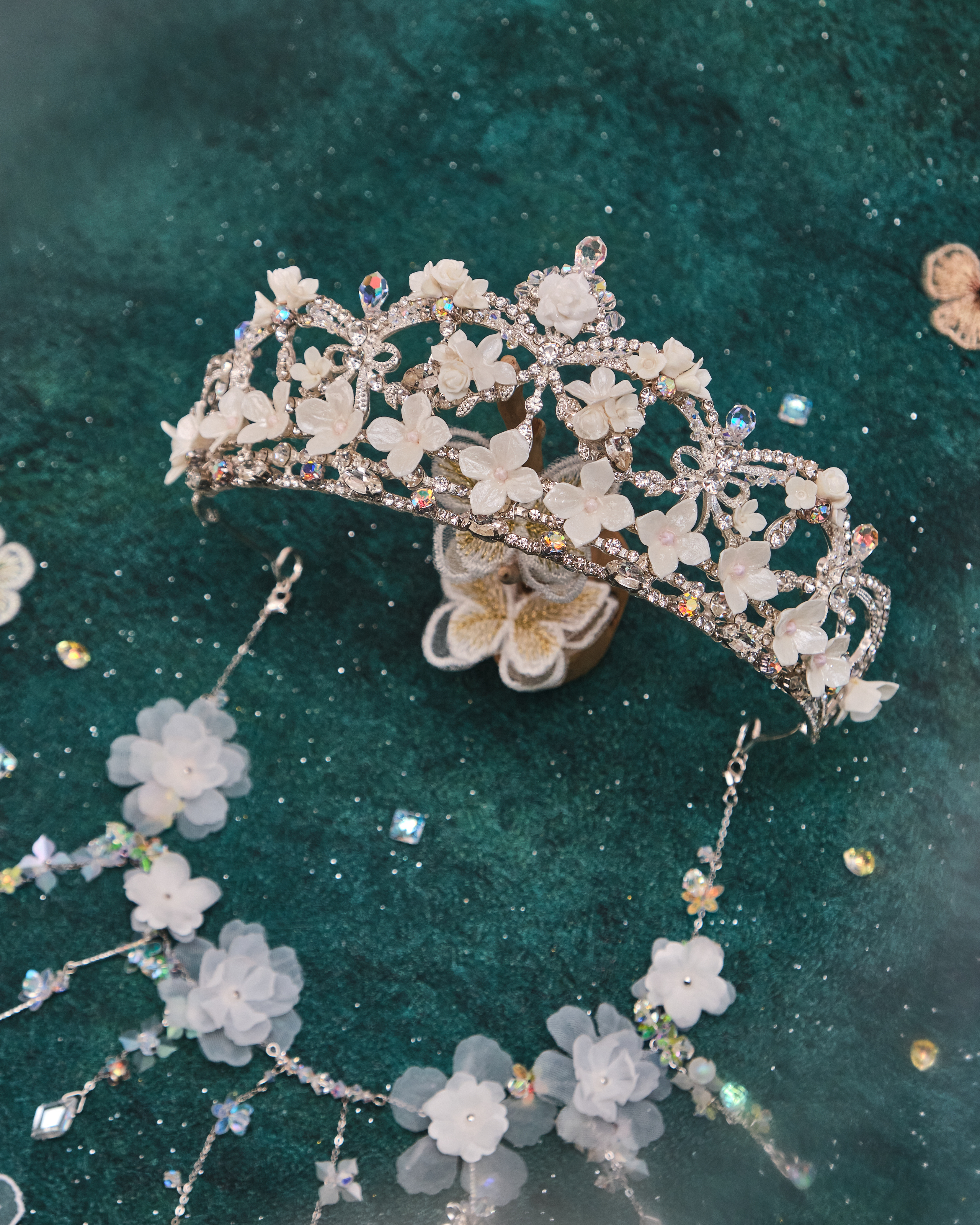 11196 萬花女皇～頭冠及可拆式頭鏈套裝