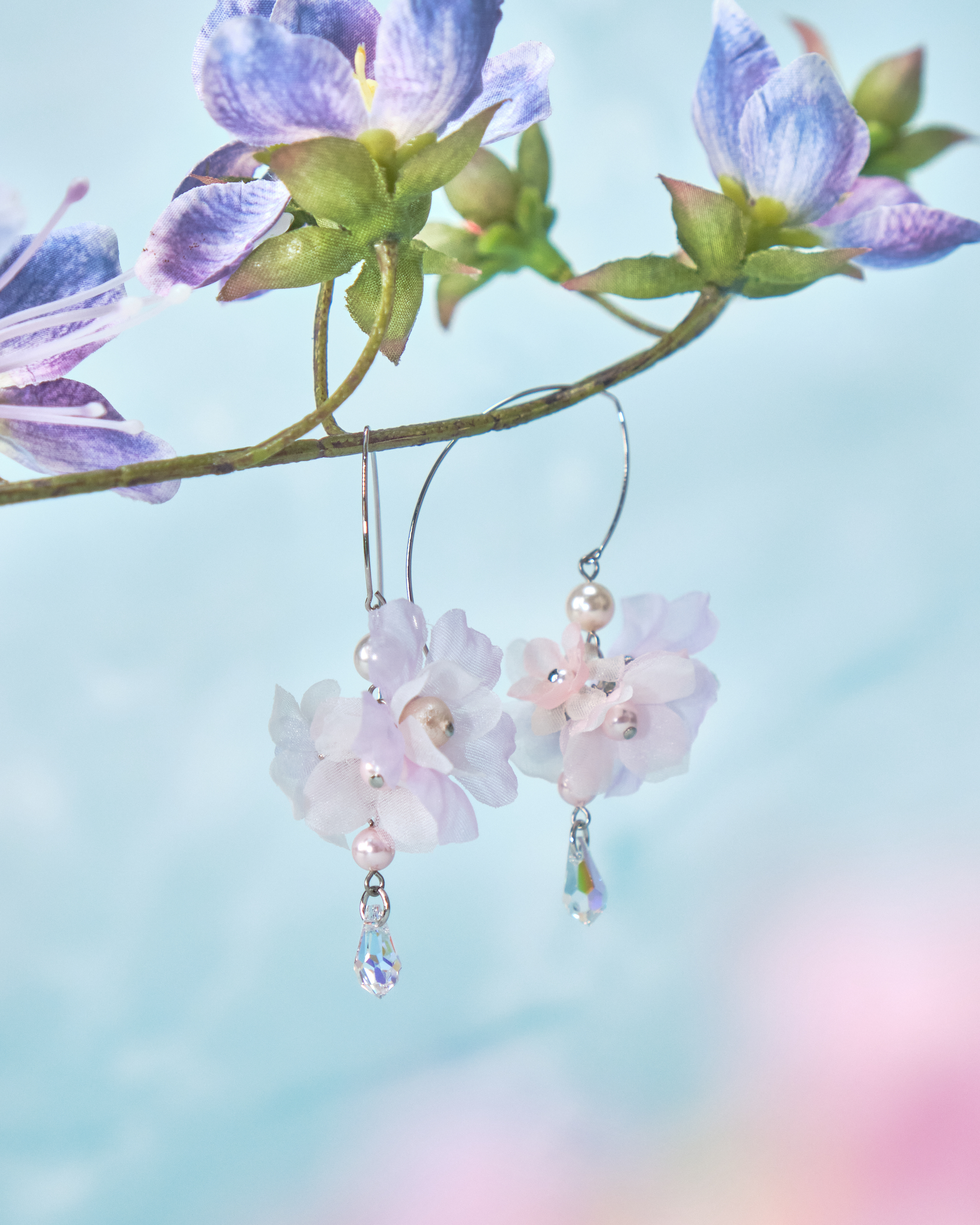 11201 紫藤花女孩～珍珠小花瓣短款耳勾