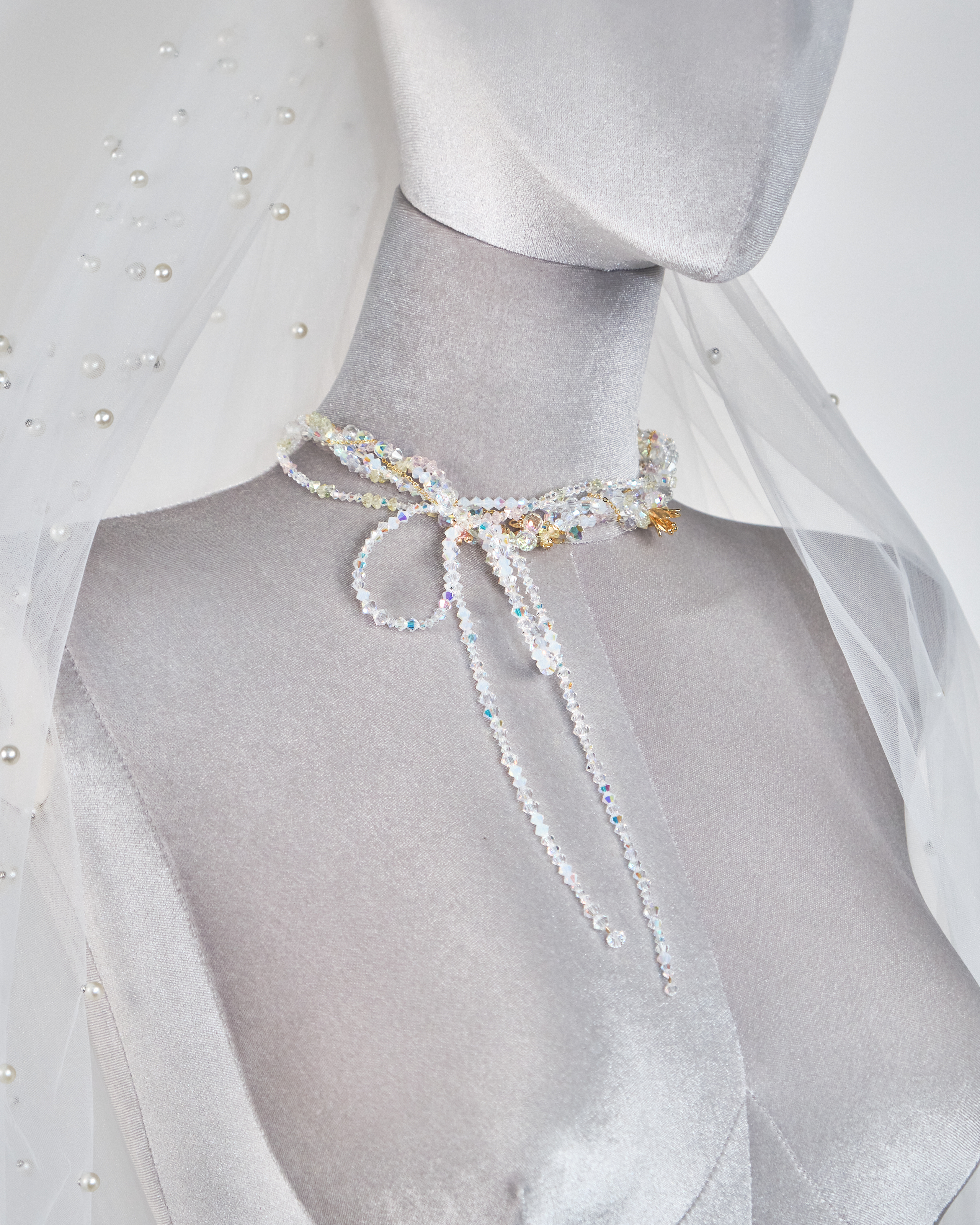 11208 Classical Beauty~Beaded Hand-crafted Crystals Necklace