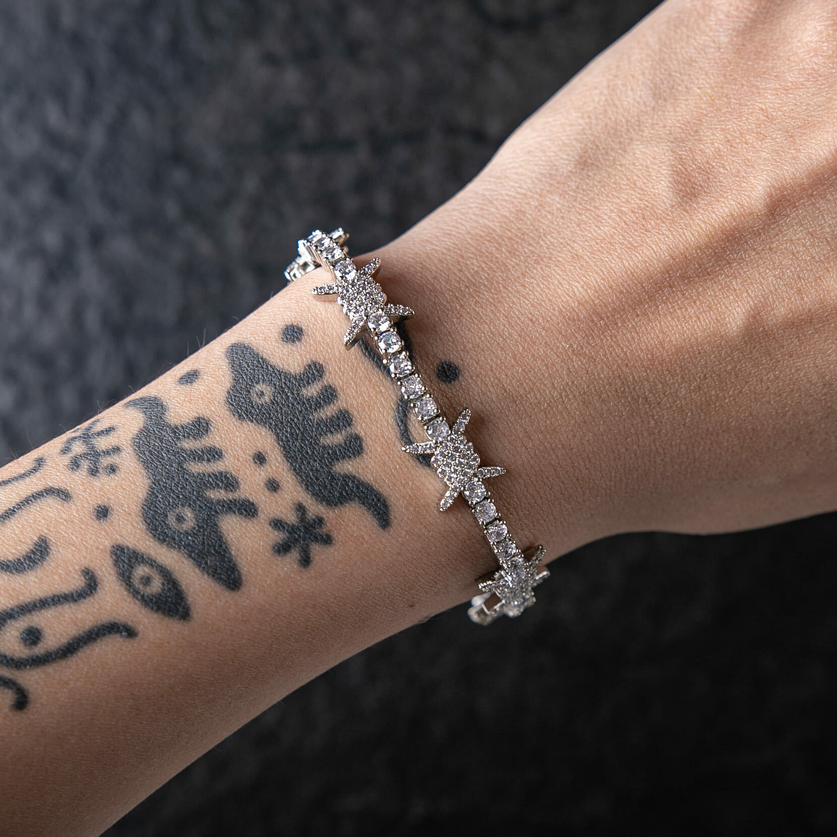 滿鑲荊棘網球手鍊