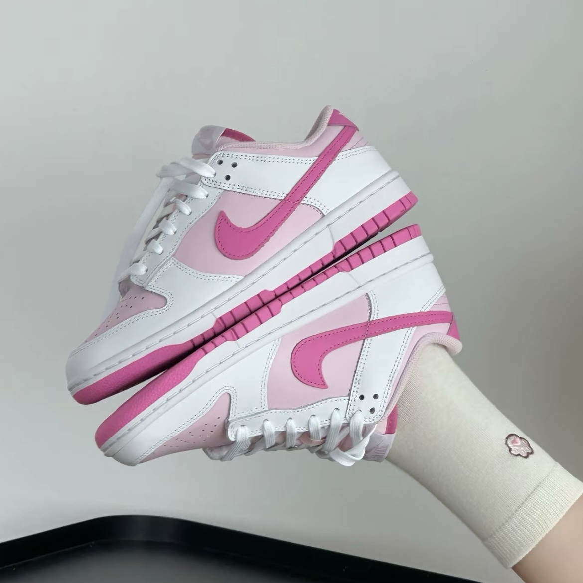 Nike Dunk Low Hyper Pink 反轉芭比粉 粉白 女鞋 低筒休閒鞋