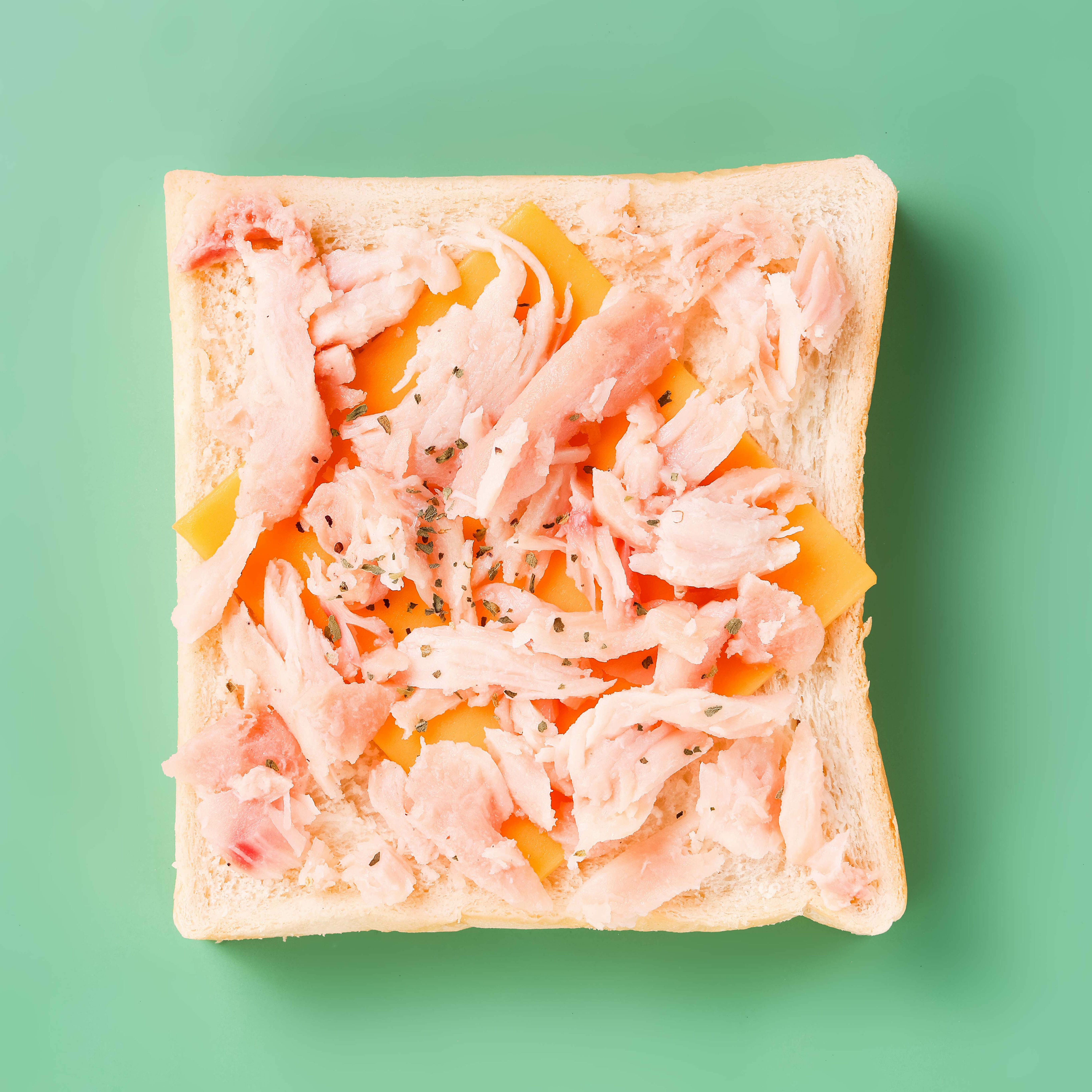 ▌ 夏日輕食 ▌燻雞起司天然奶油軟心鮮奶厚片