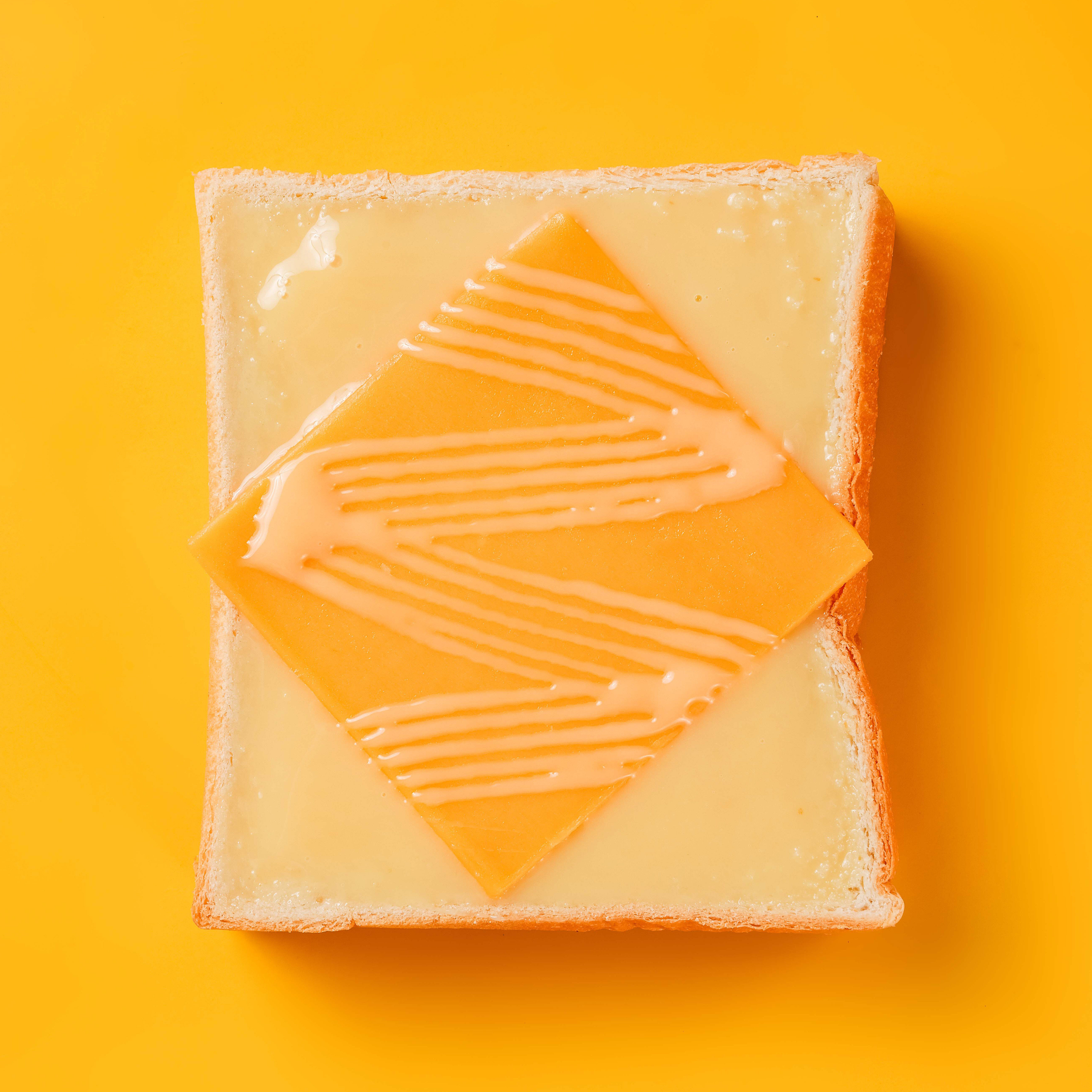 ▌ 鹹甜交織  ▌煉乳起司天然奶油軟心鮮奶厚片