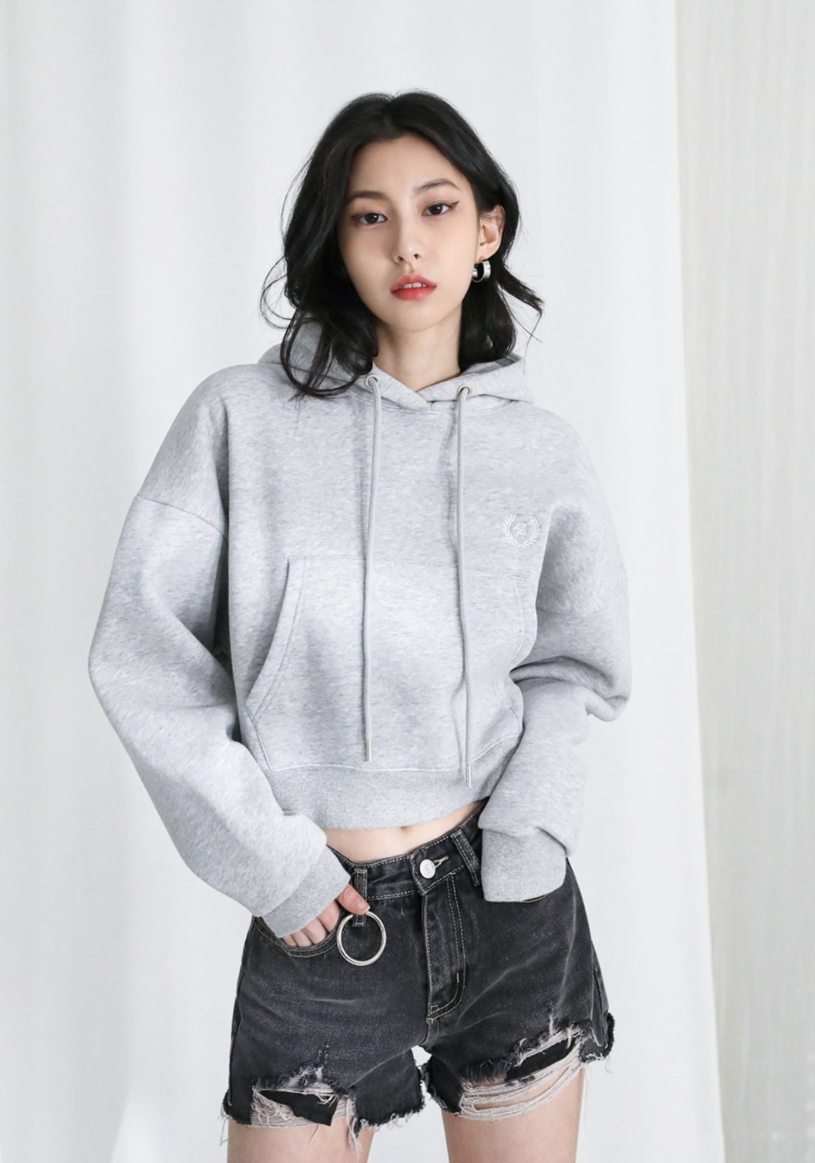 韓國連線🇰🇷 Avandress 刺繡短版連帽T 短版 刺繡 秋冬 長袖 6色/預購