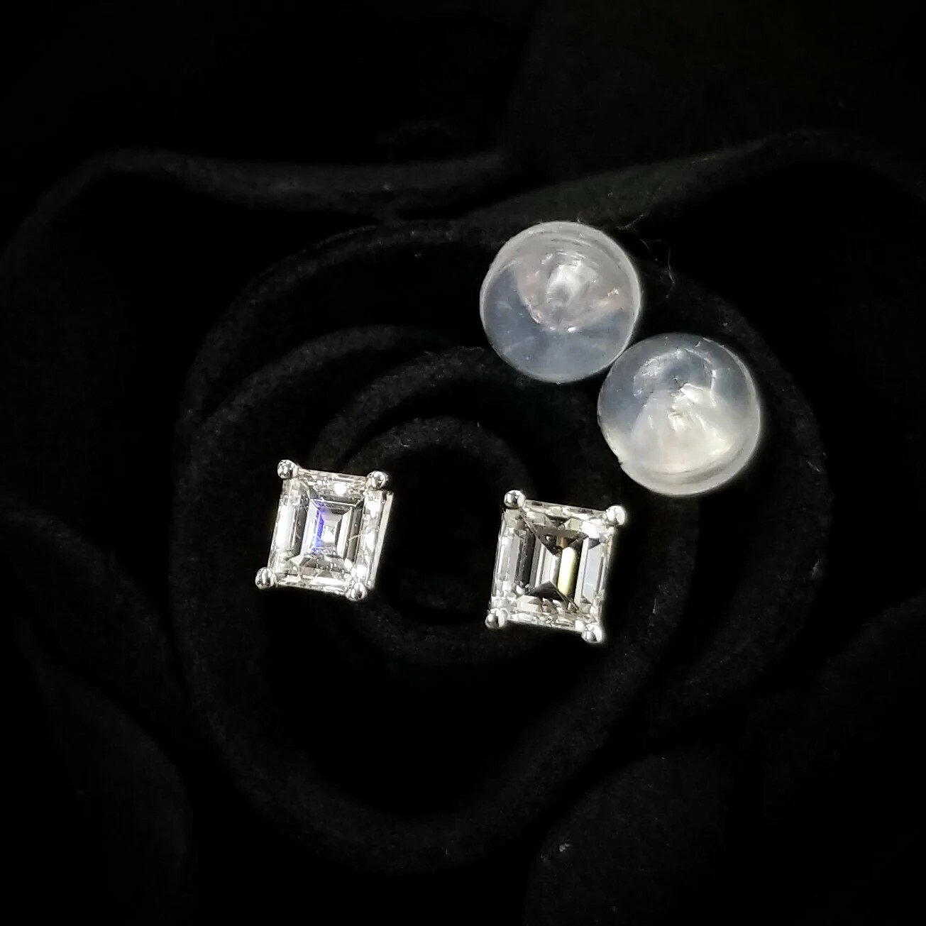 全新18K白金【主石56份方形鑽石】耳環