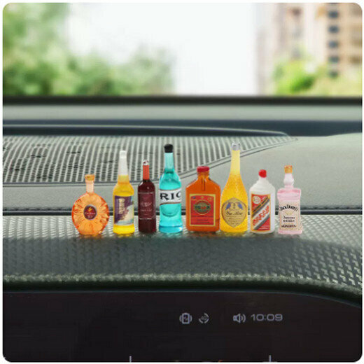 Hotly recommended car ornaments center console cartoon beverage bottle (wine bottle ornaments - 8-piece set)