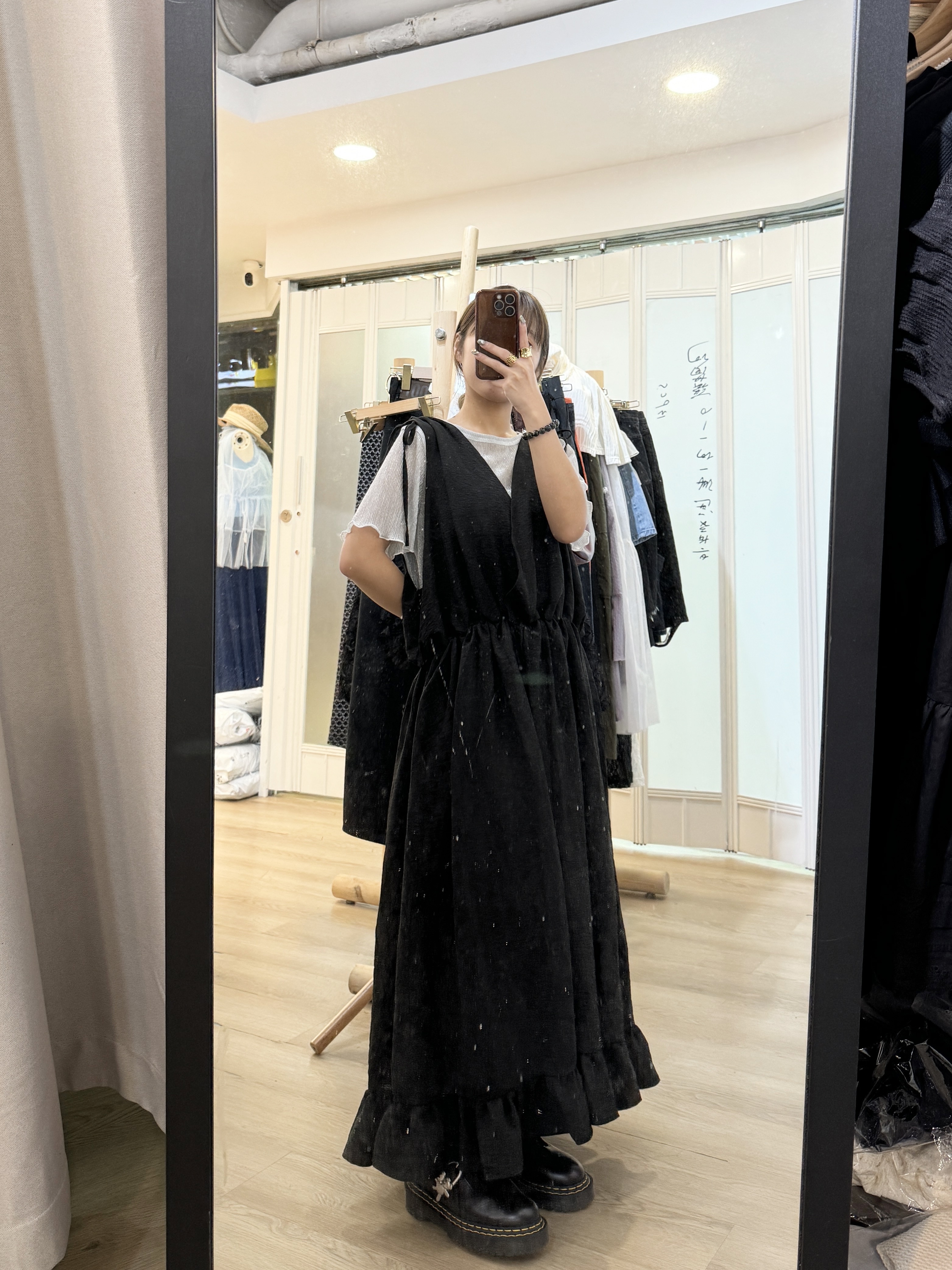 V領荷葉裙裙輕盈OPS