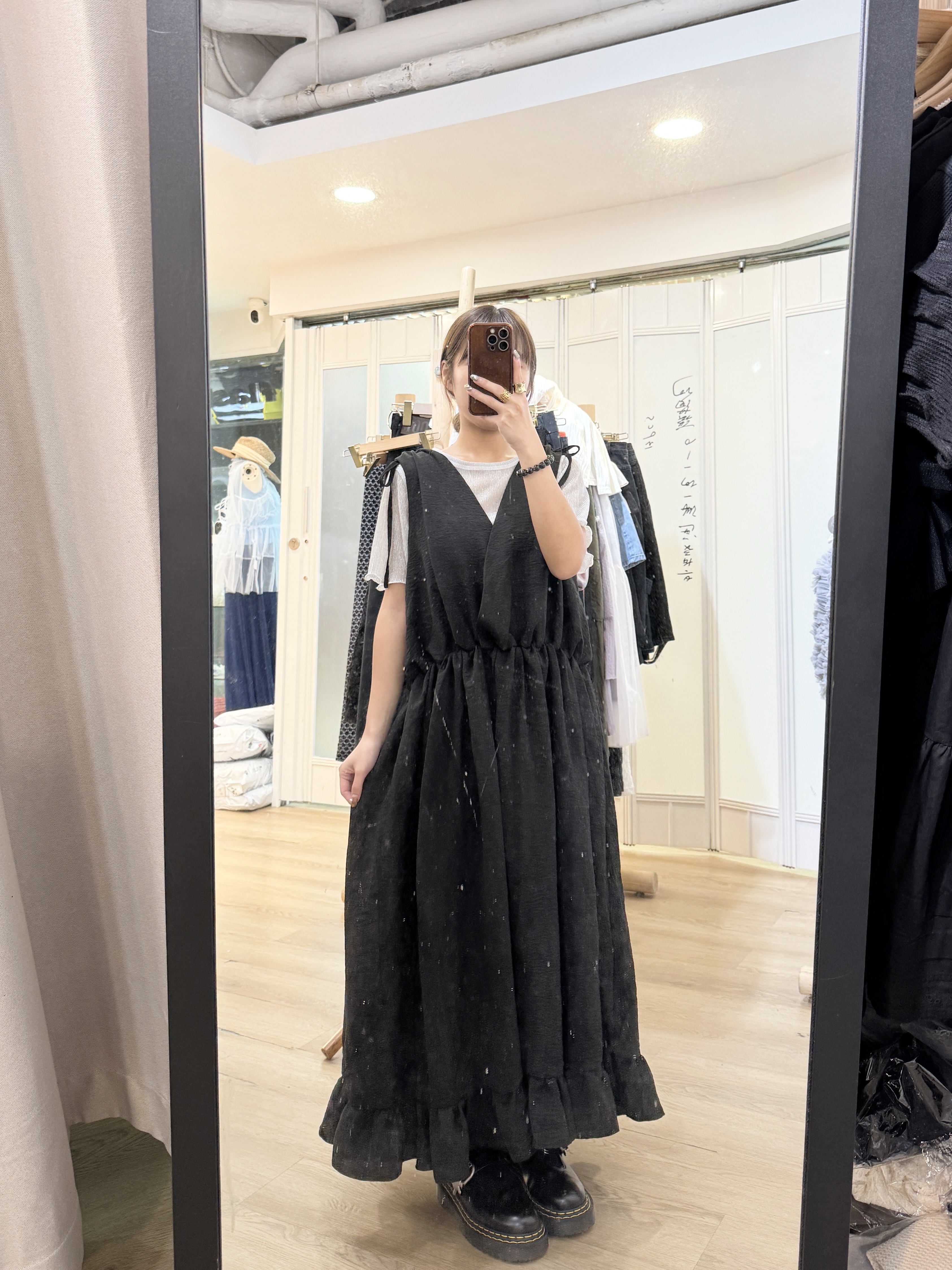 V領荷葉裙裙輕盈OPS