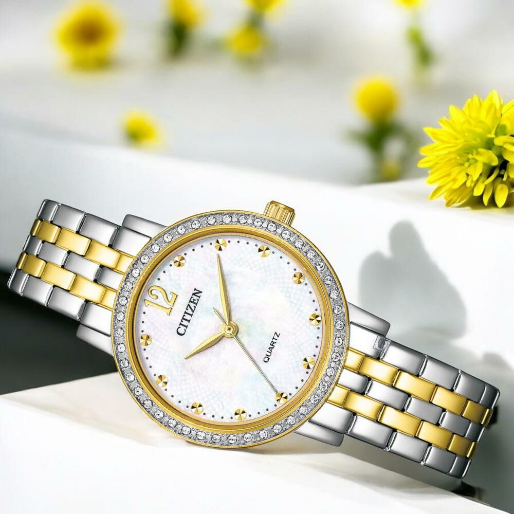 萬年鐘錶 - Citizen 星辰錶  晶鑽款經典光動能女錶  EL3104-54D   錶徑31.2MM