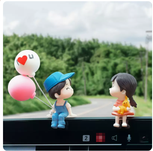Hot recommended car interior accessories couple with balloon ornaments car interior decoration (blue)