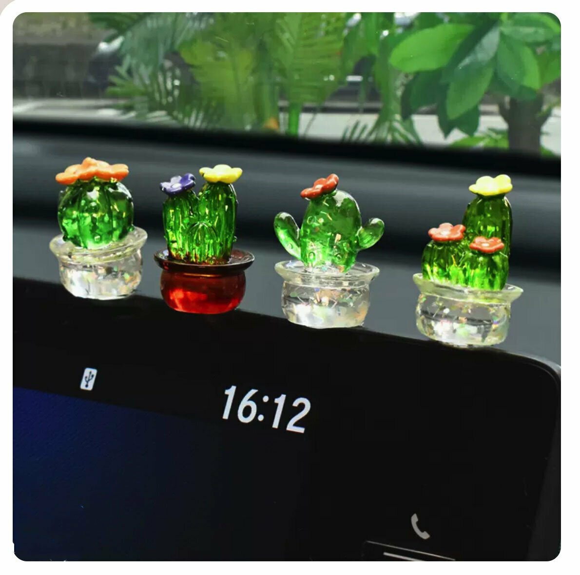 Hot recommendation [4-piece set] car accessories (small succulent potted plants)