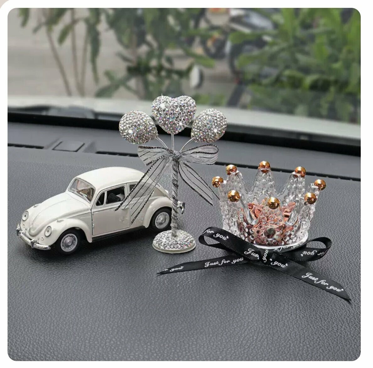 Hot push car creative ornaments (classic car + white diamond ball + gold-rimmed crown)