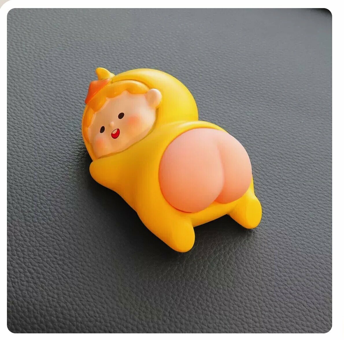 Hotly recommended pinchle car interior decoration ornaments (yellow butt gentleman)