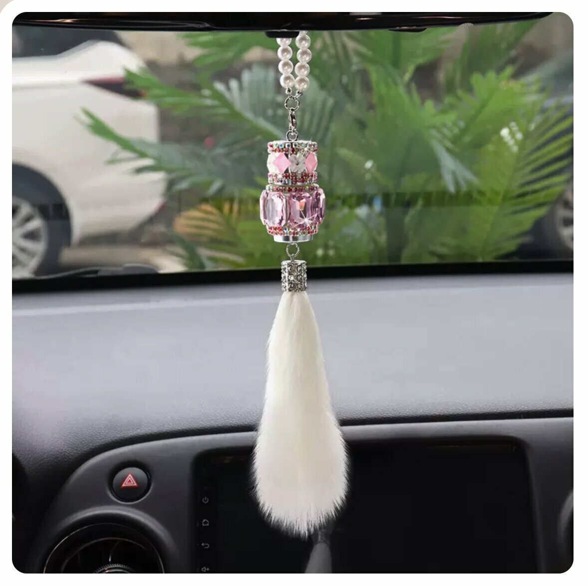 Hot trolley decorated with perfume pendant (bead chain, pink special-shaped diamond)