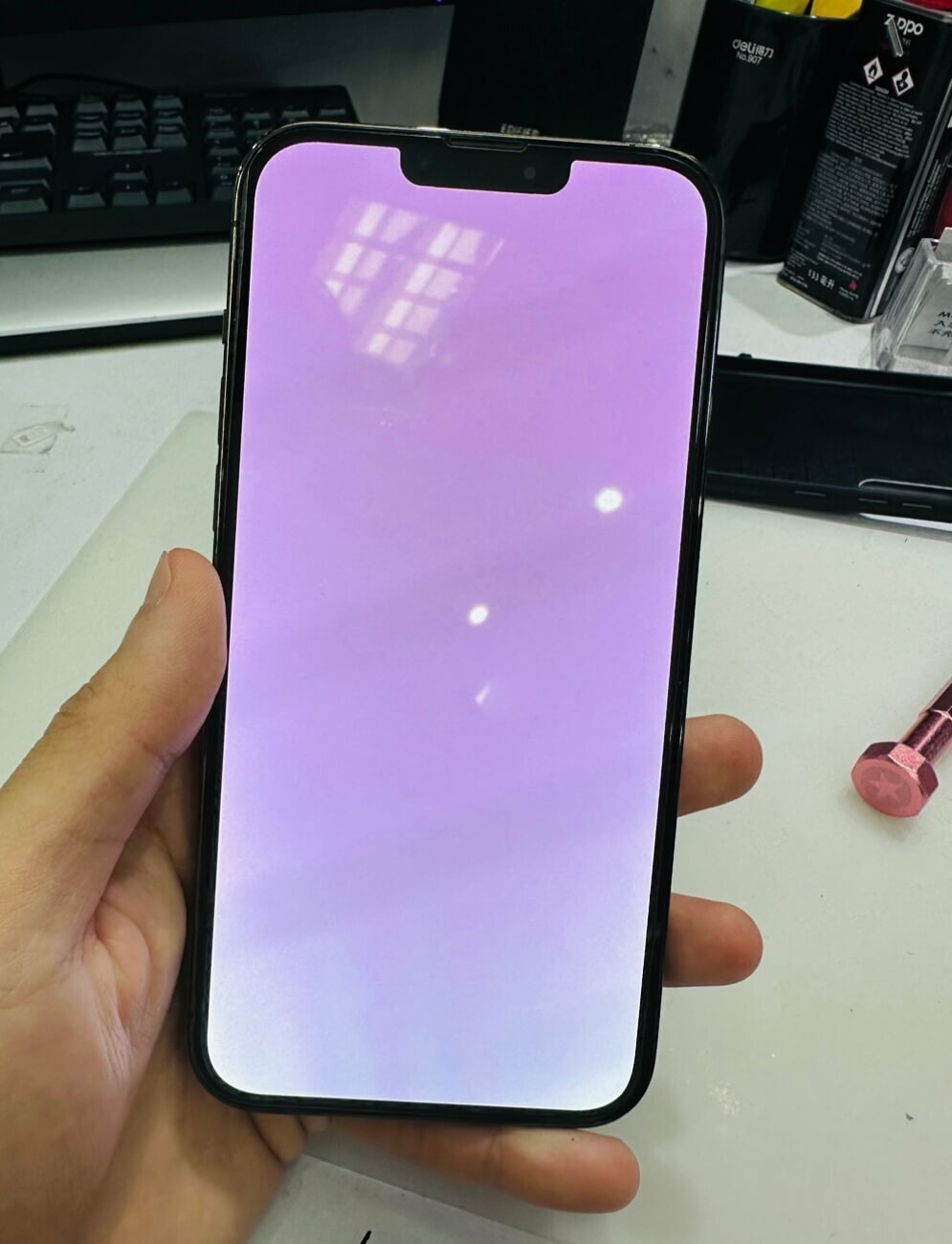 iPhone13ProMax白屏維修