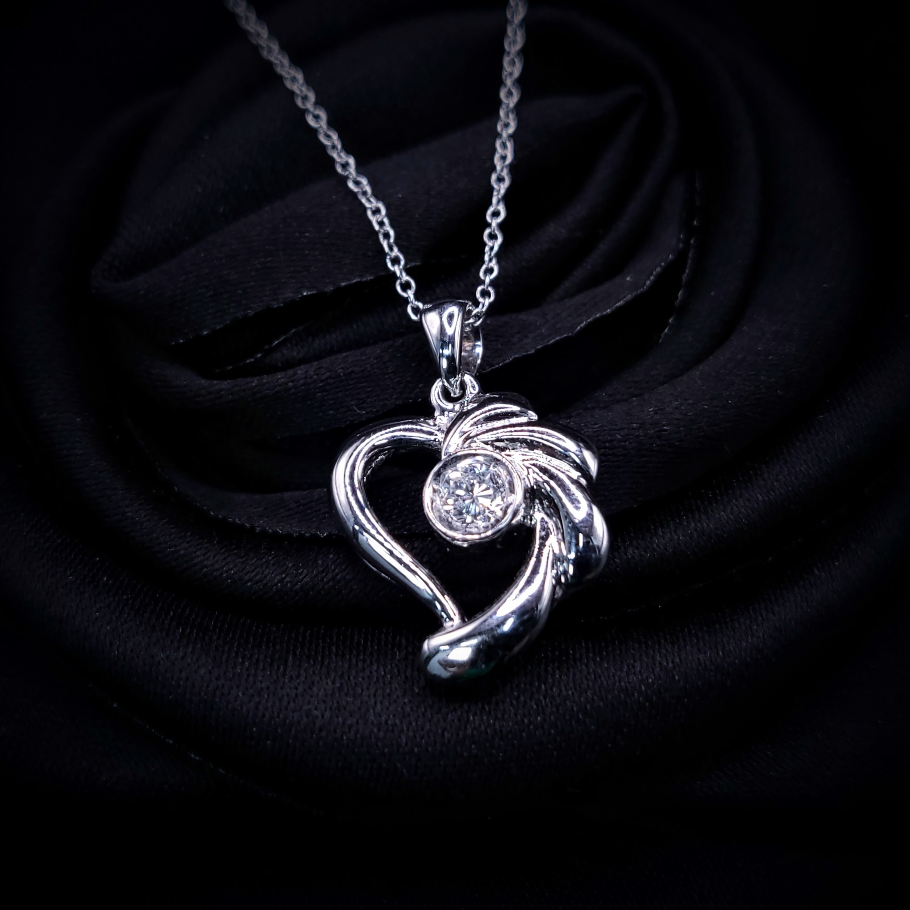 全新18K白金【單粒20份鑽石】吊墜