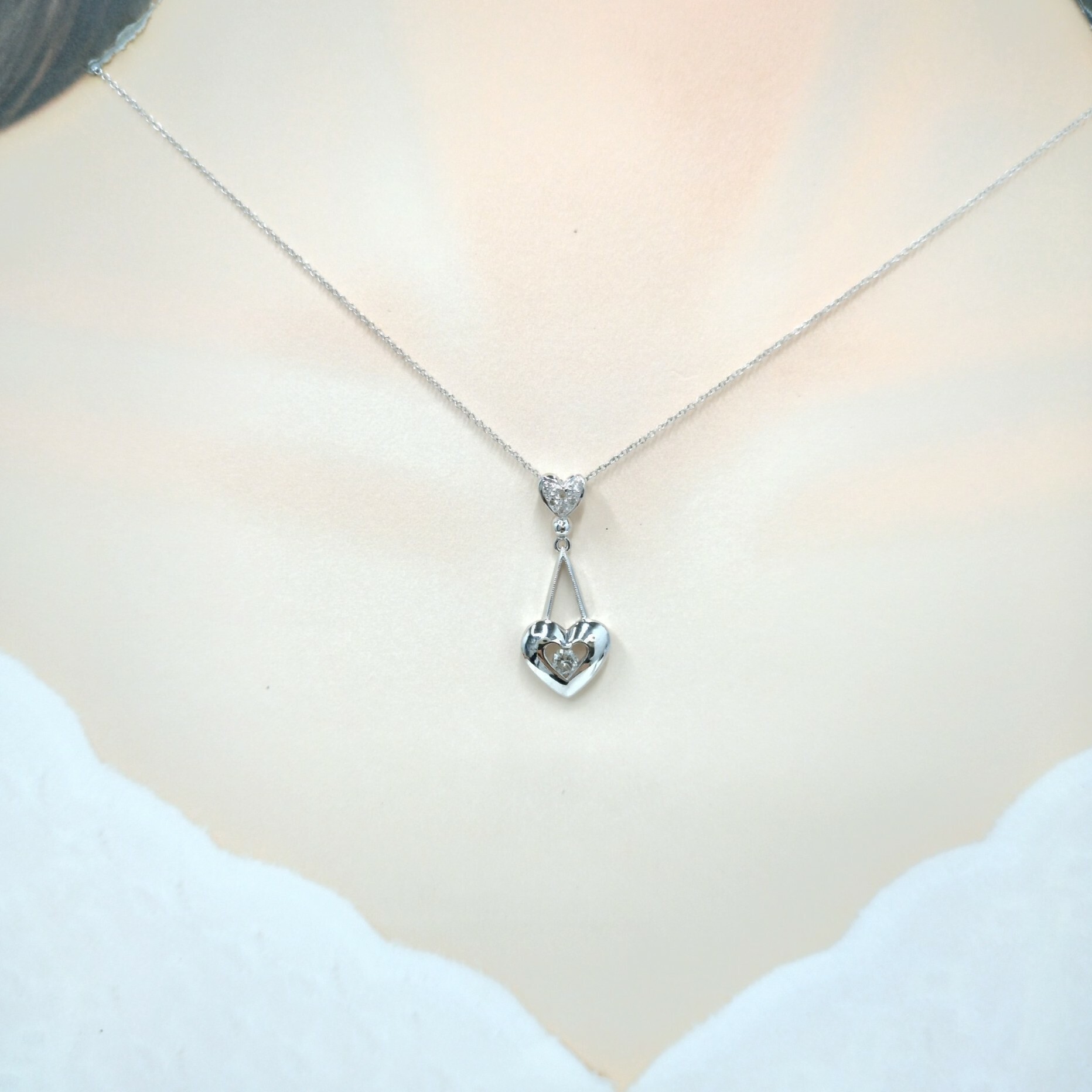 全新18K白金【單粒12份鑽石】配小鑽共17份鑽石吊墜