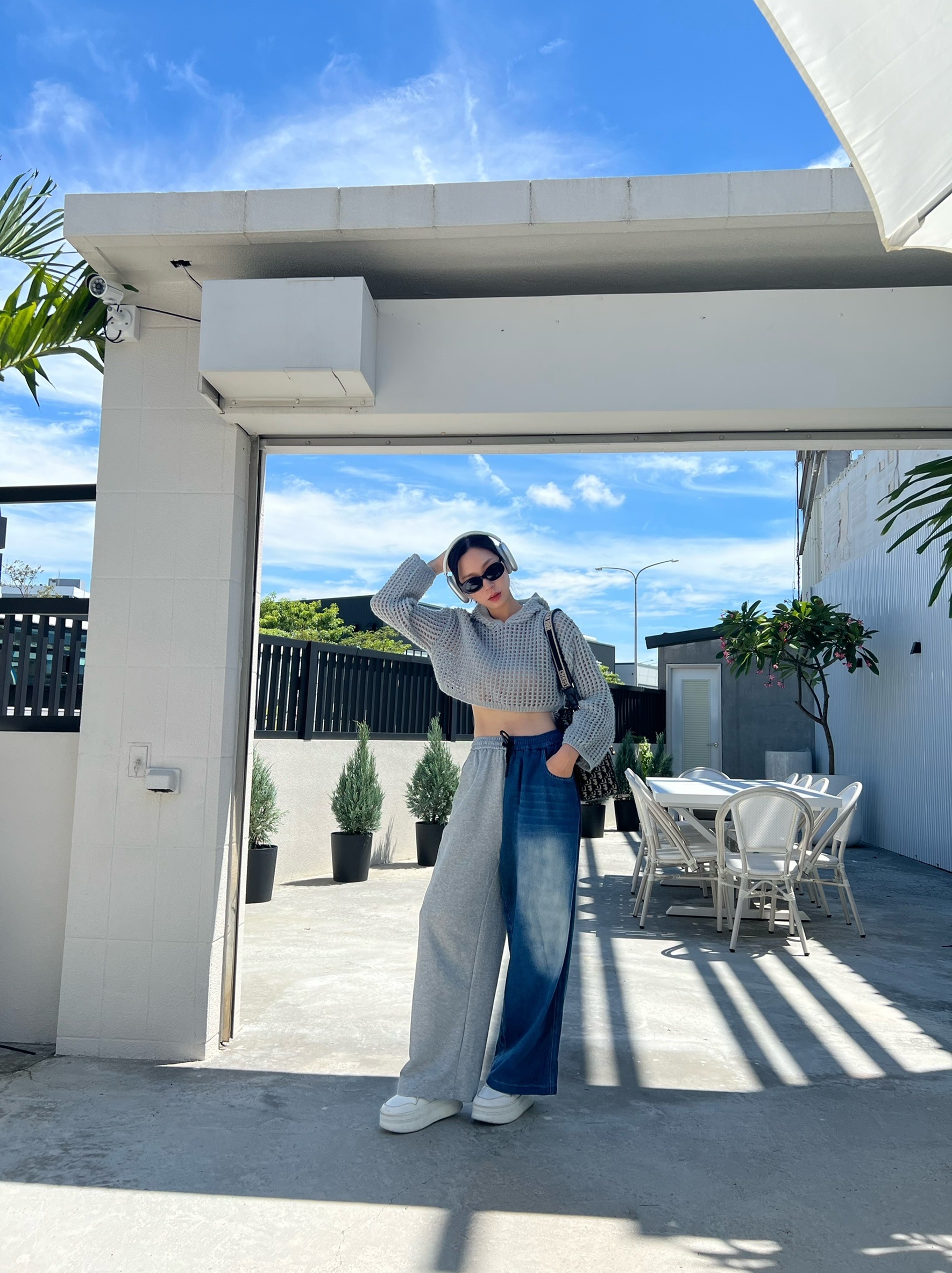 早秋粗針織短版連帽毛衣