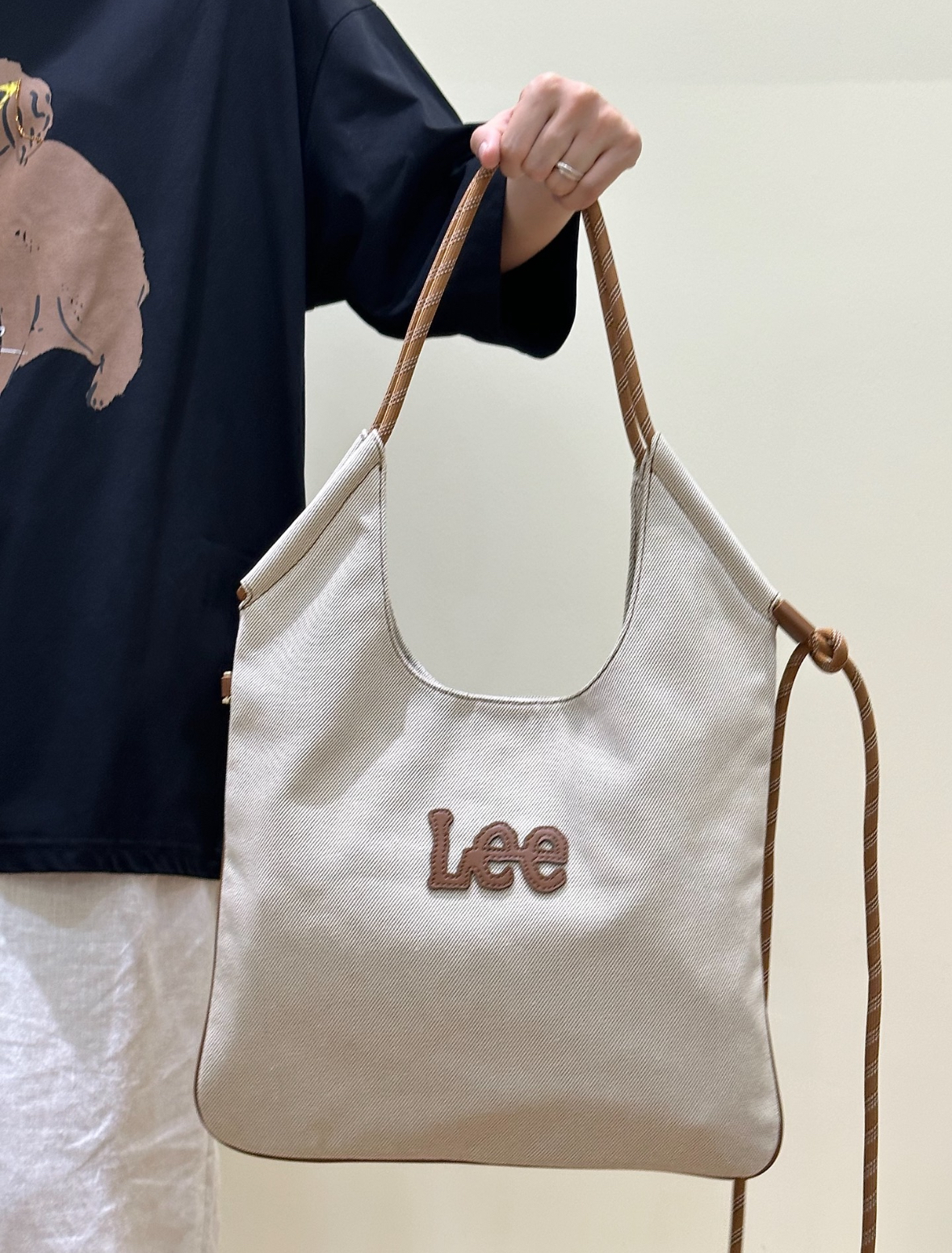 Lee 抽繩帆布包 托特包 手提包 斜跨包 腋下包 牛仔藍 米白色(任買兩件711免運)/預購