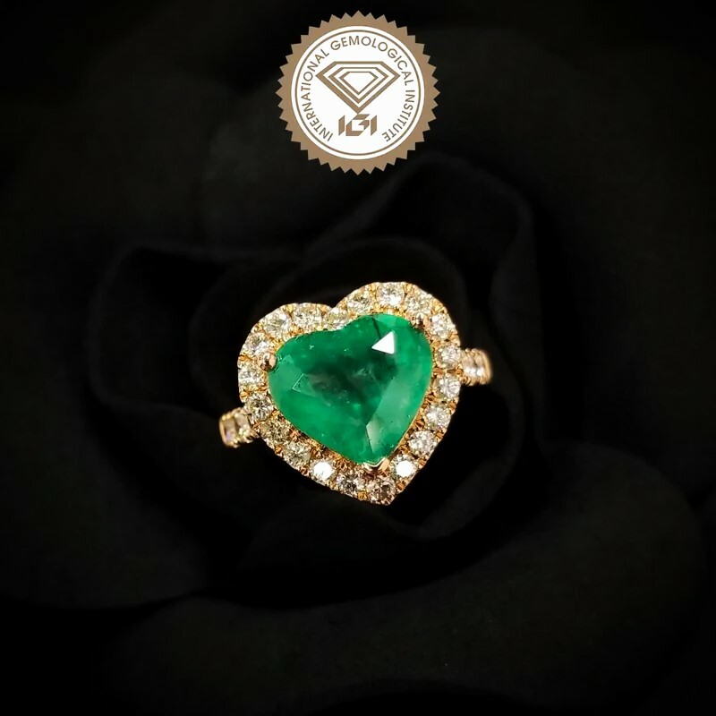 18K Rose Gold 3.30ct Emerald and Diamond Ring