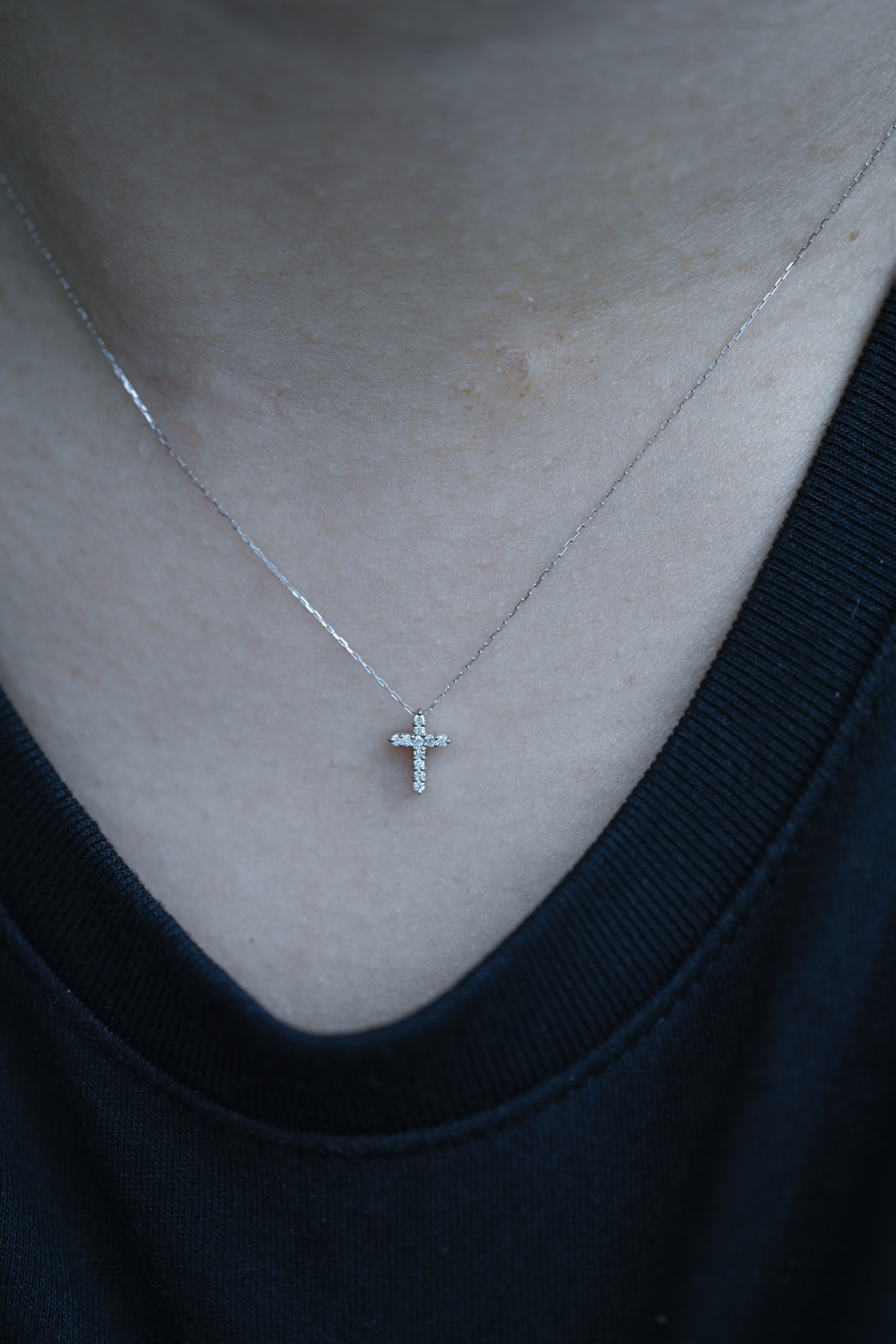 18k Cross Diamond necklace