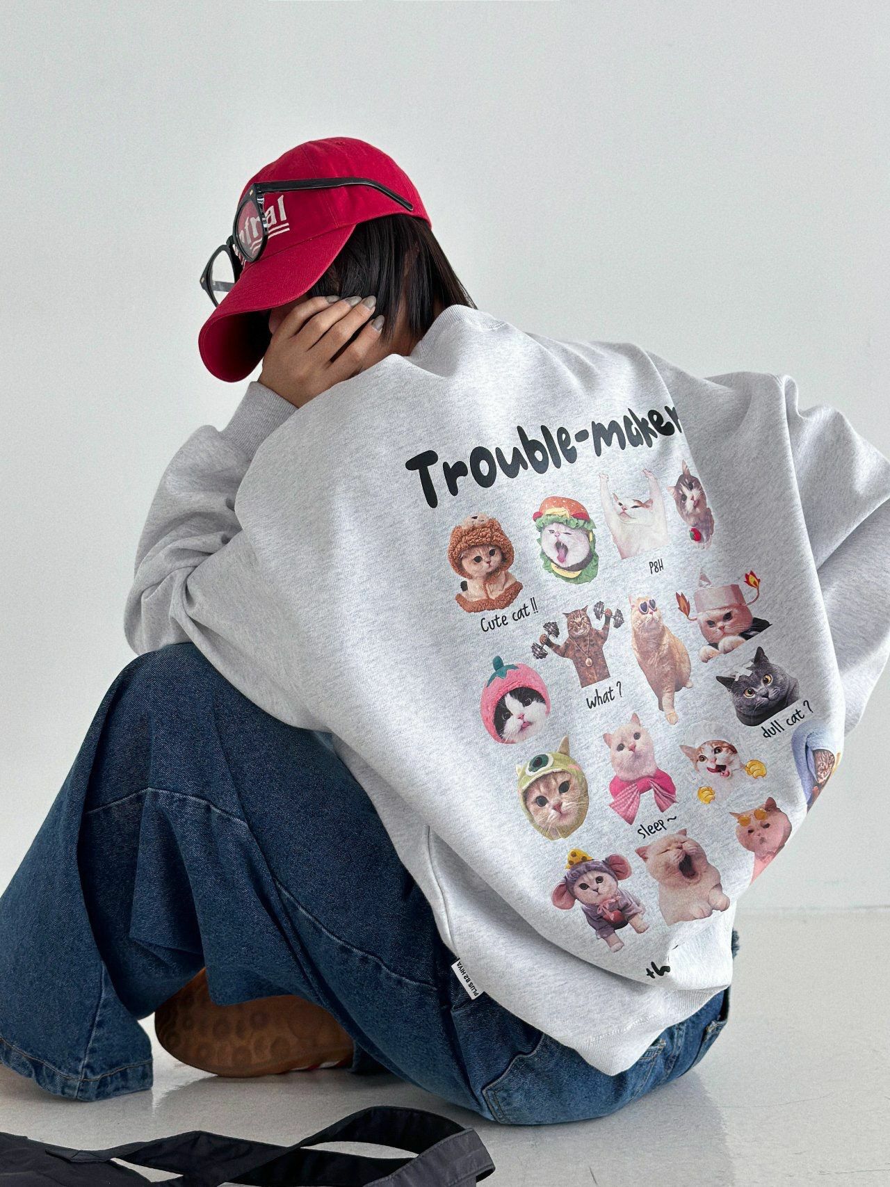 貓仔圖案英文字衛衣 PLUS82HIYA-103T