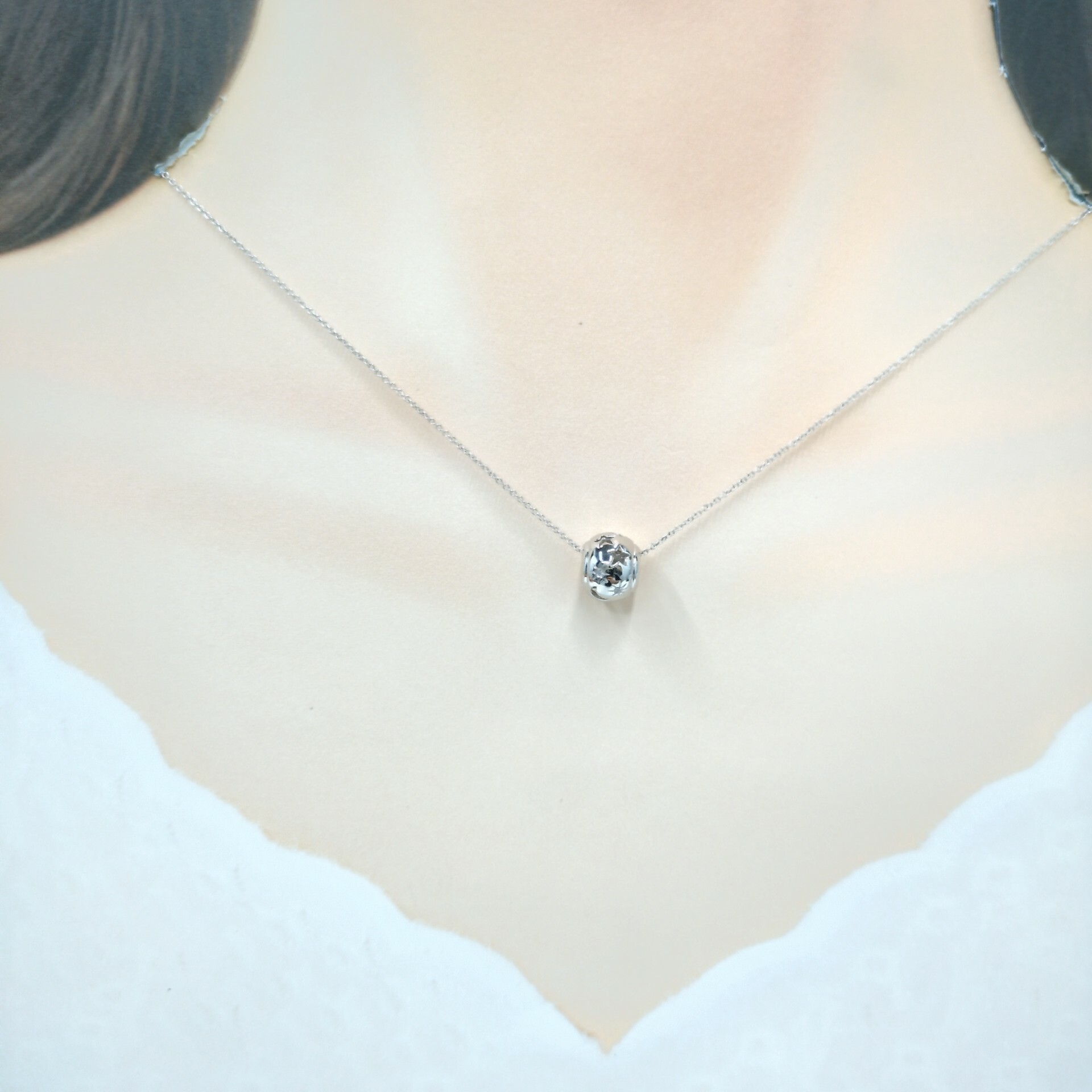 18K White Gold 0.025ct Diamond Pendant