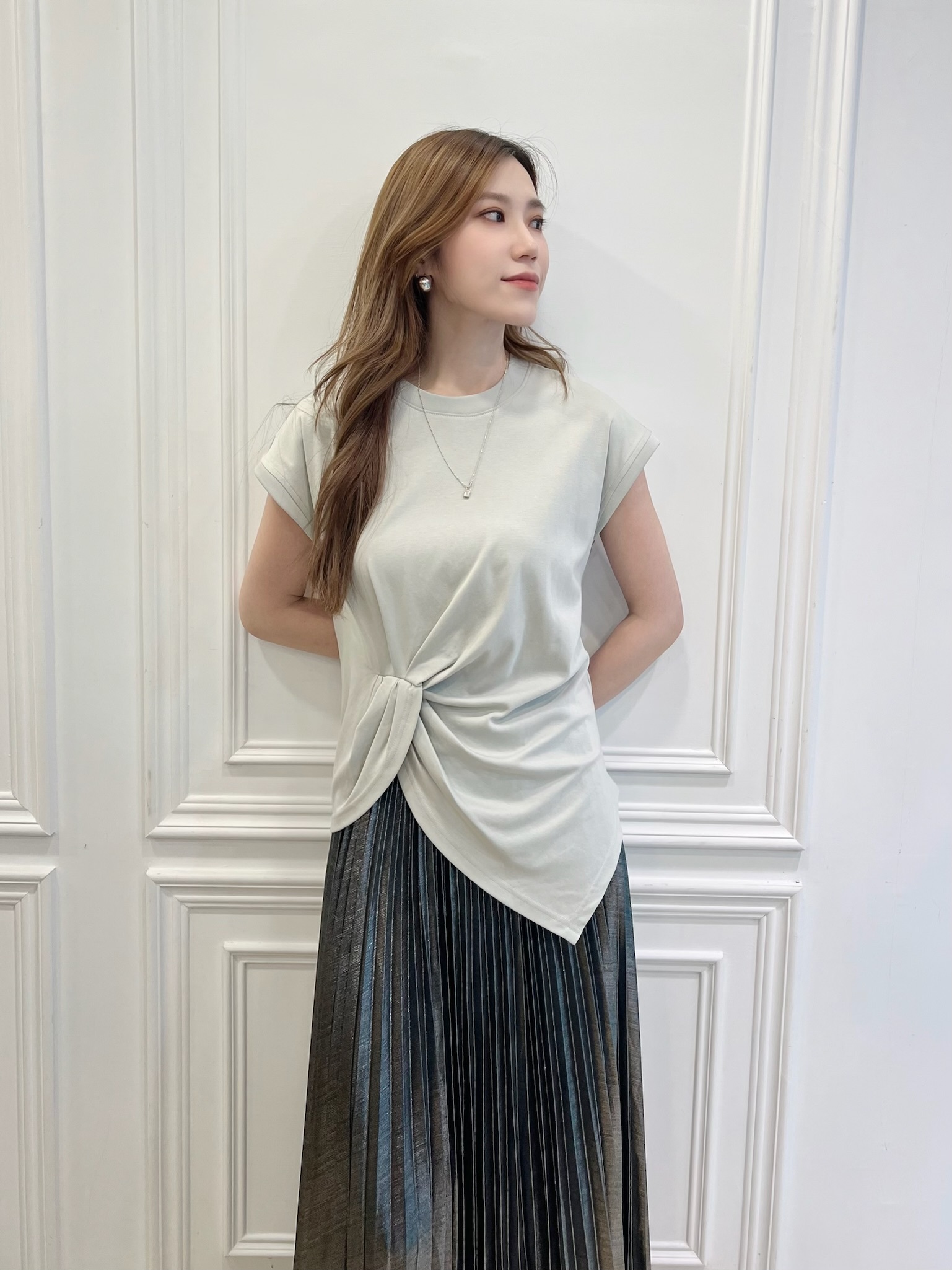 特殊抓褶下擺半袖棉T