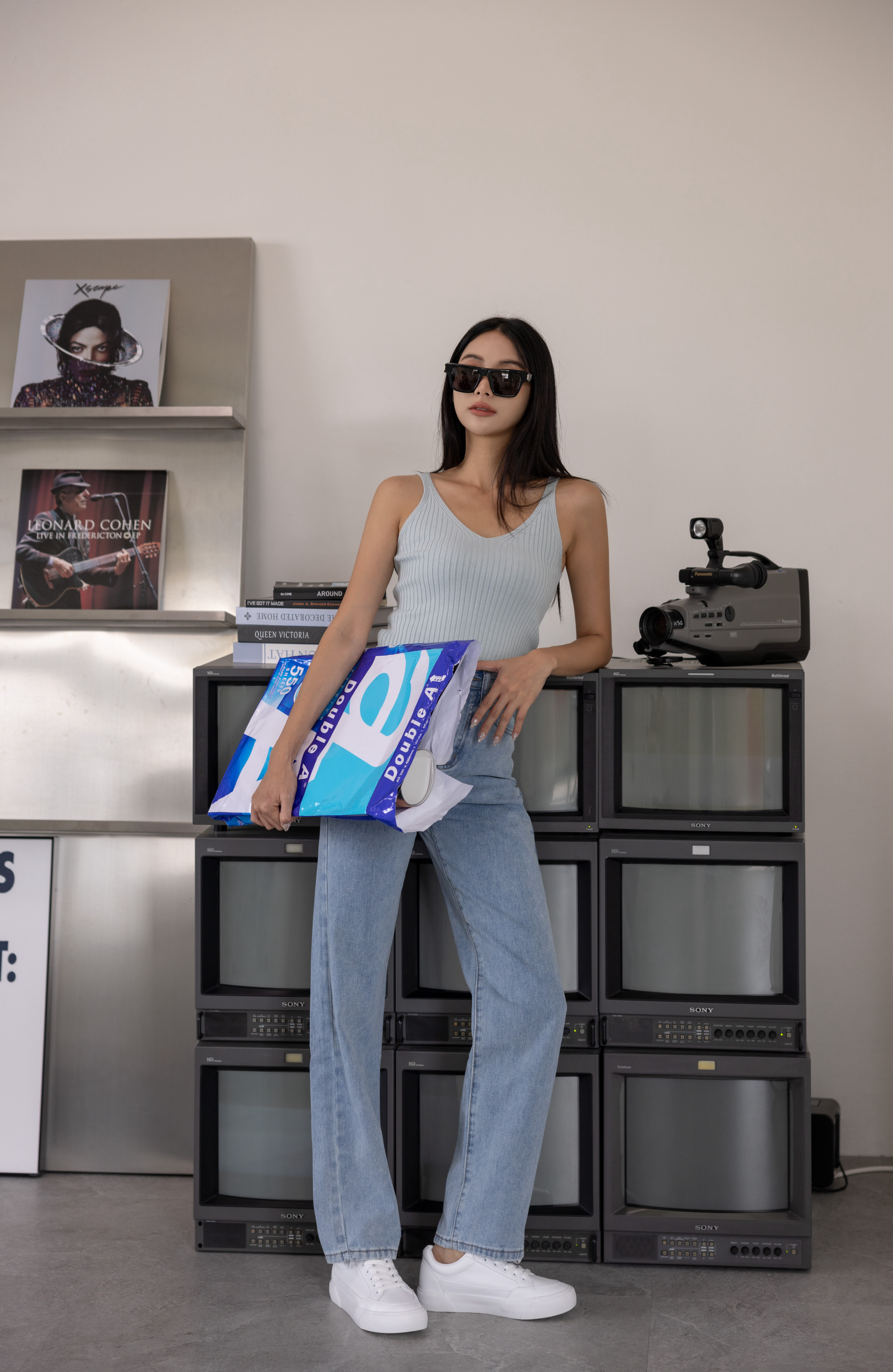 薄單寧牛仔直筒褲