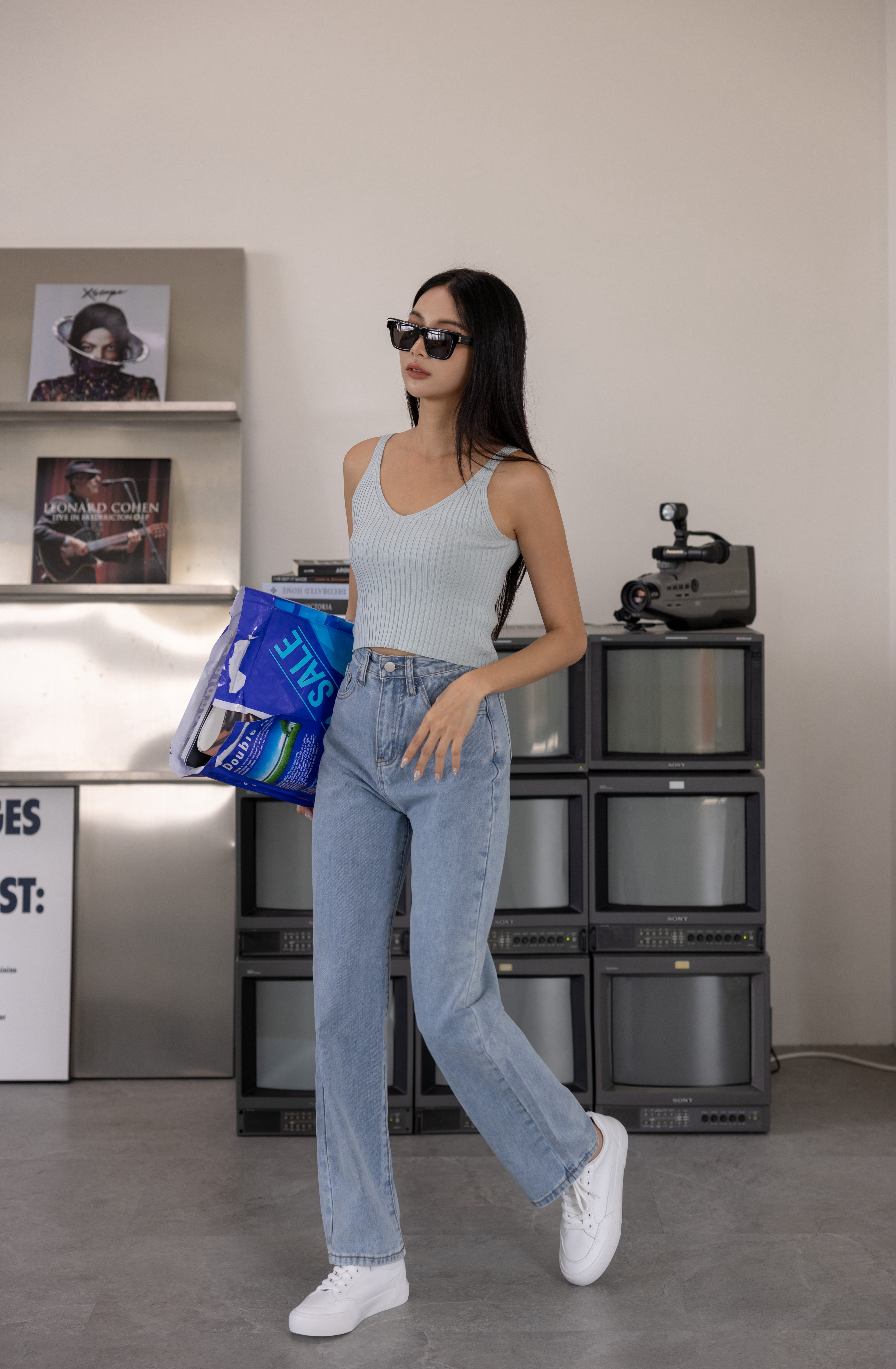 薄單寧牛仔直筒褲