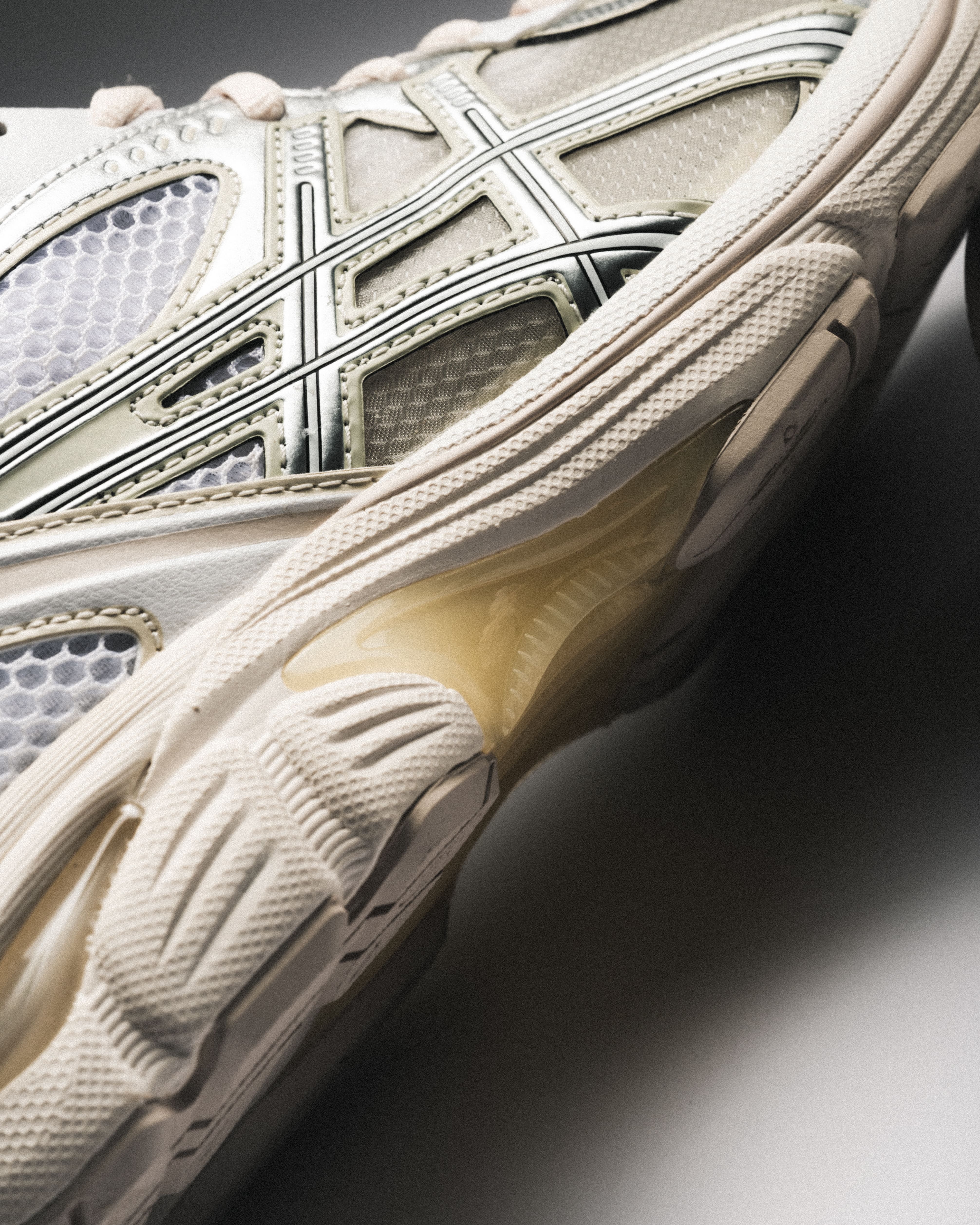 [現貨] ABOVE THE CLOUDS x GT-2160 | White Silver