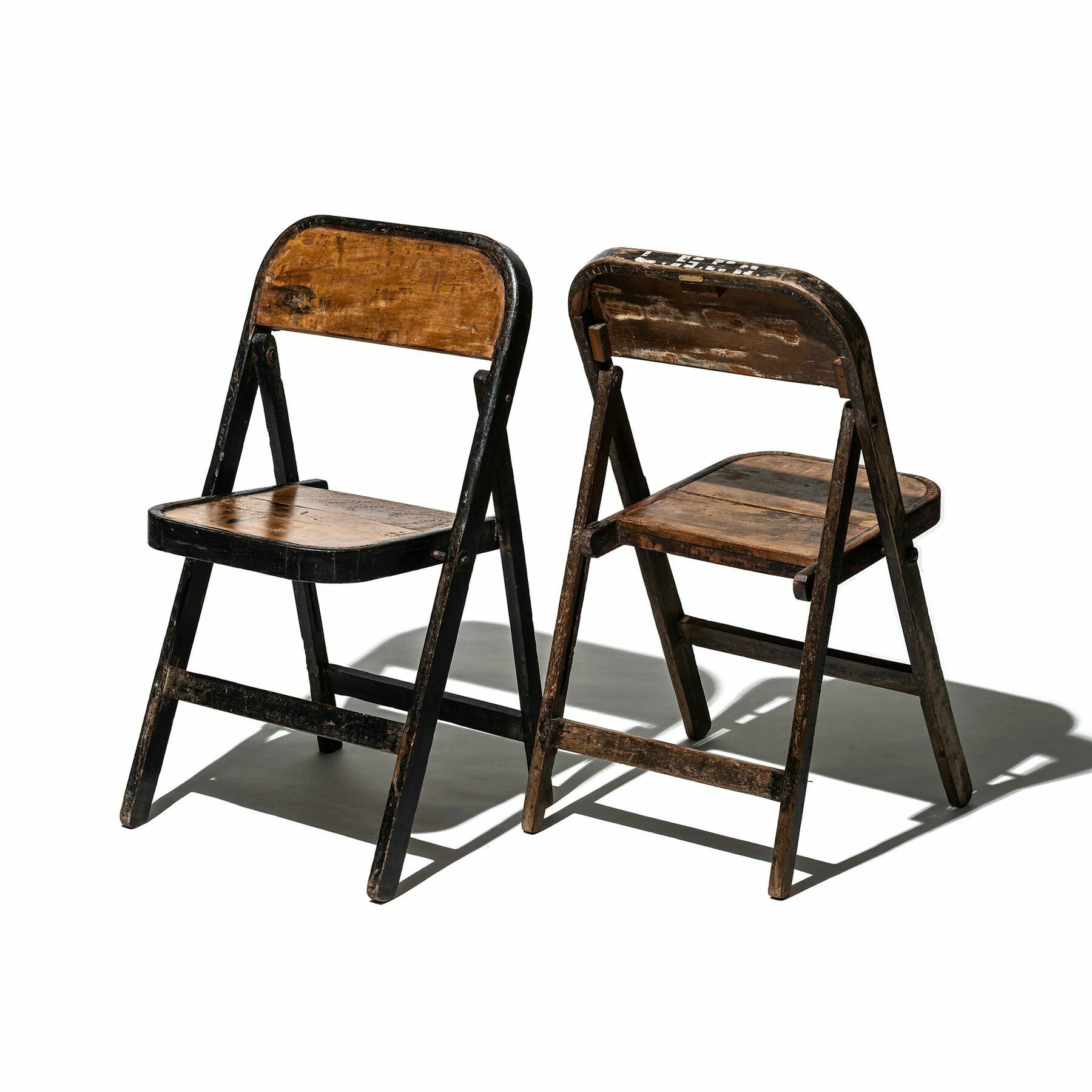 PUEBCO WD. CINEMA CHAIR