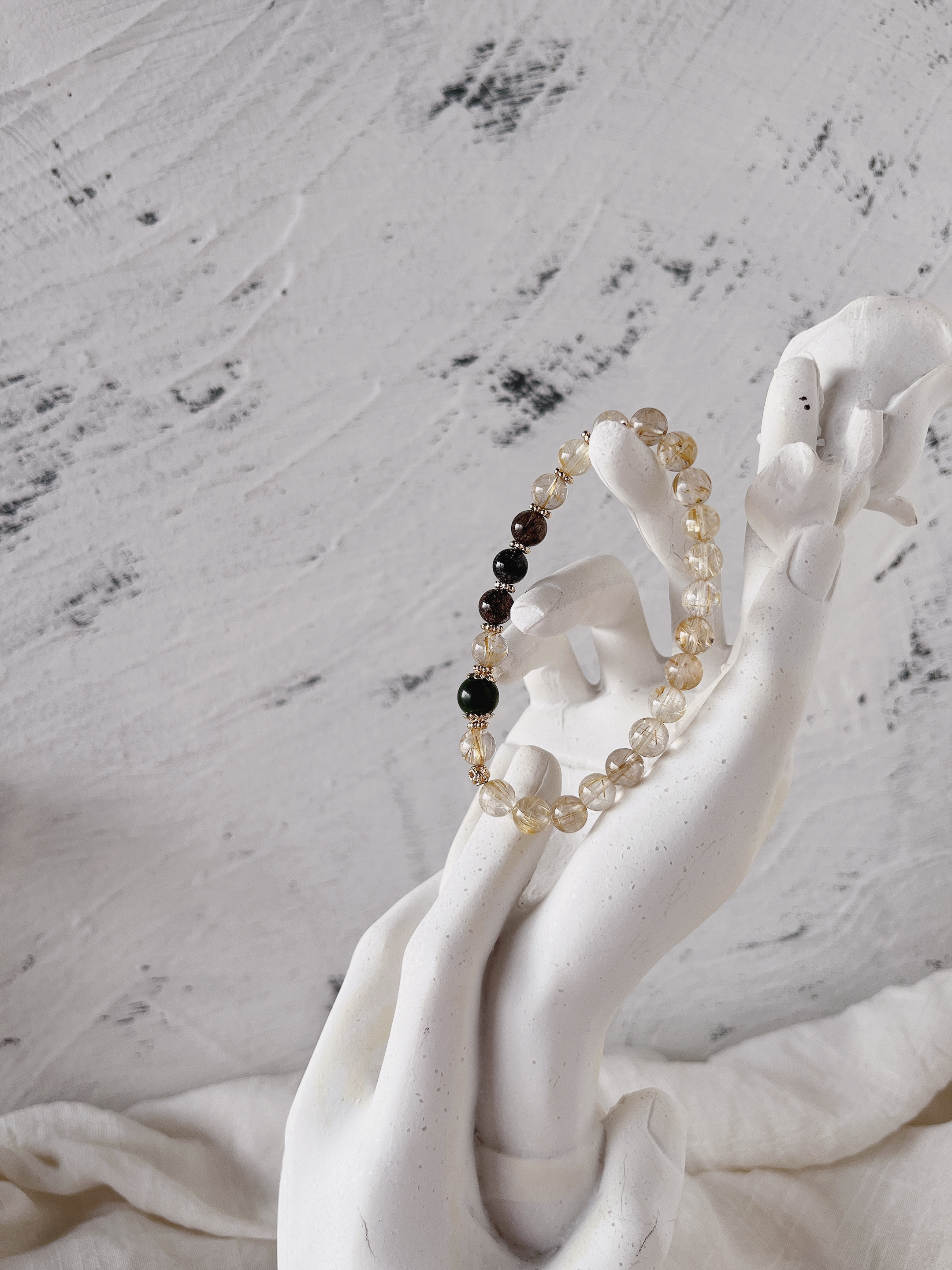 《五福臨門．金髮晶和田碧玉》