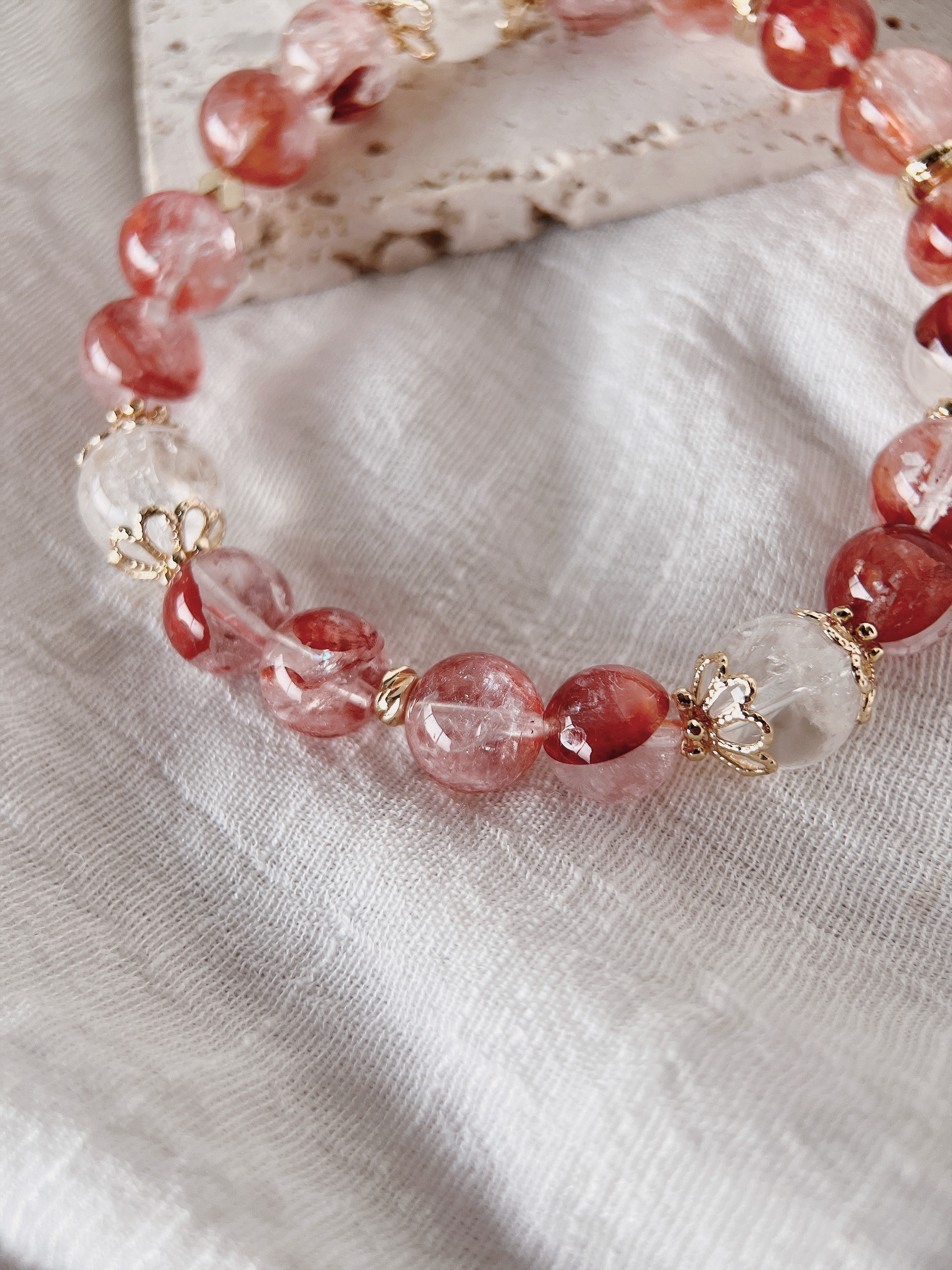 《鴻運當頭．紅膠花》