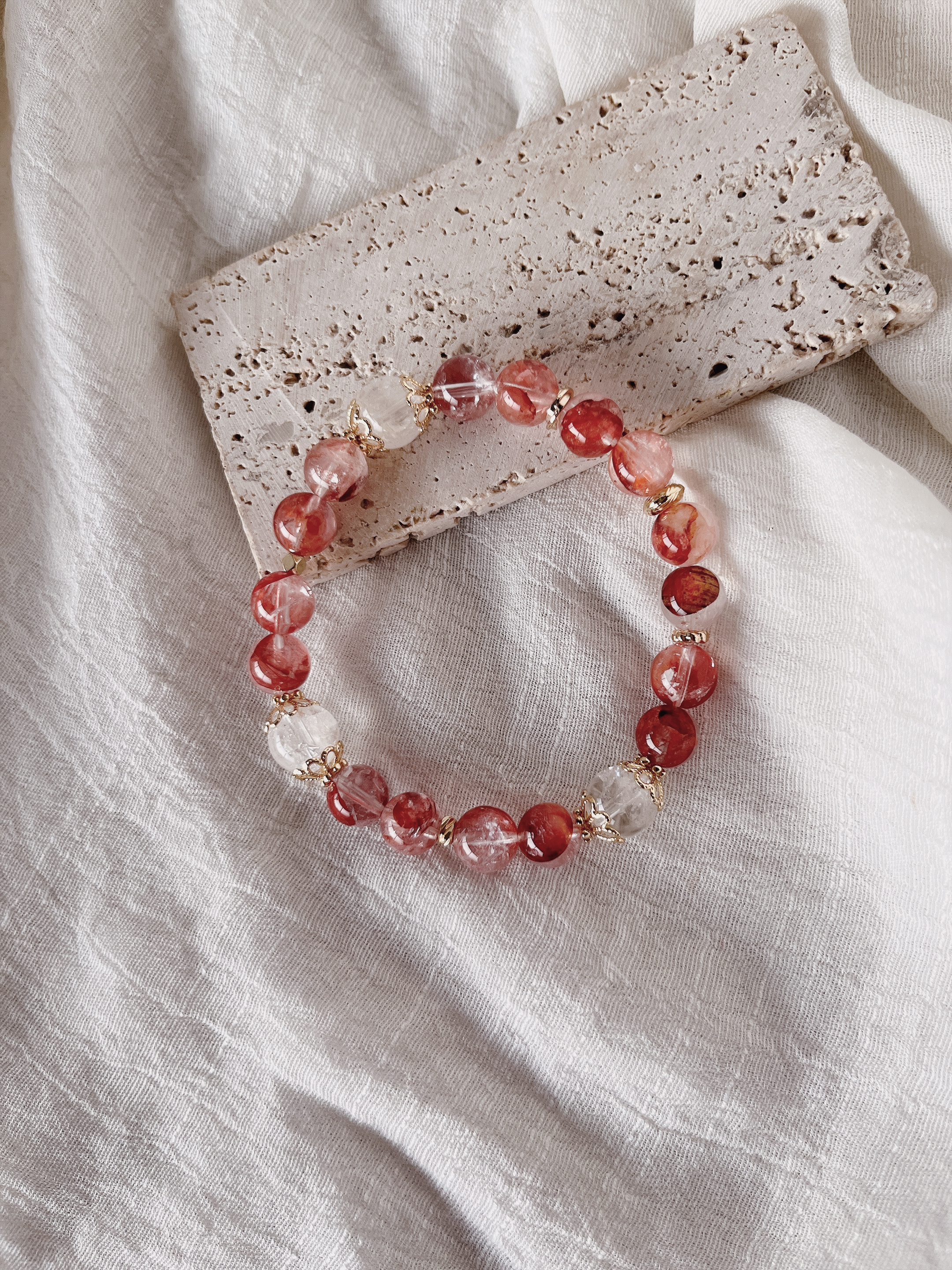 《鴻運當頭．紅膠花》