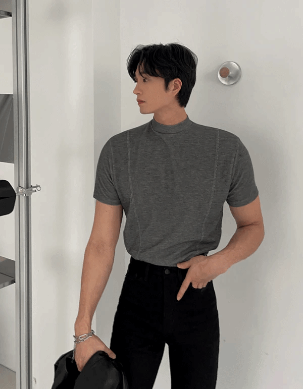 小高領剪裁短袖T恤